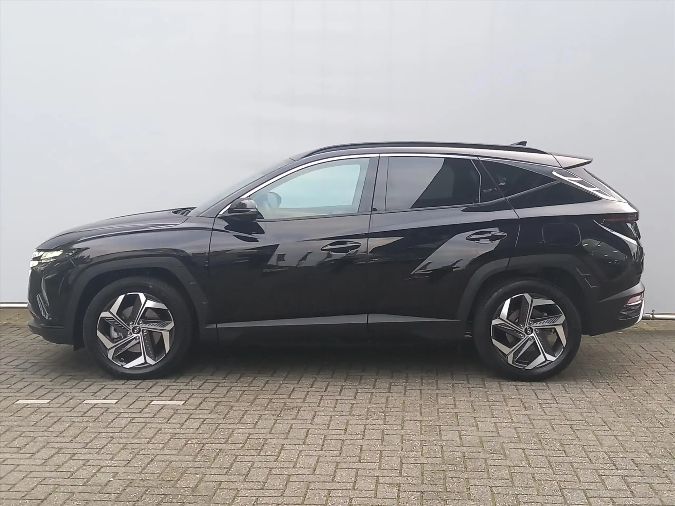 Hyundai - TUCSON