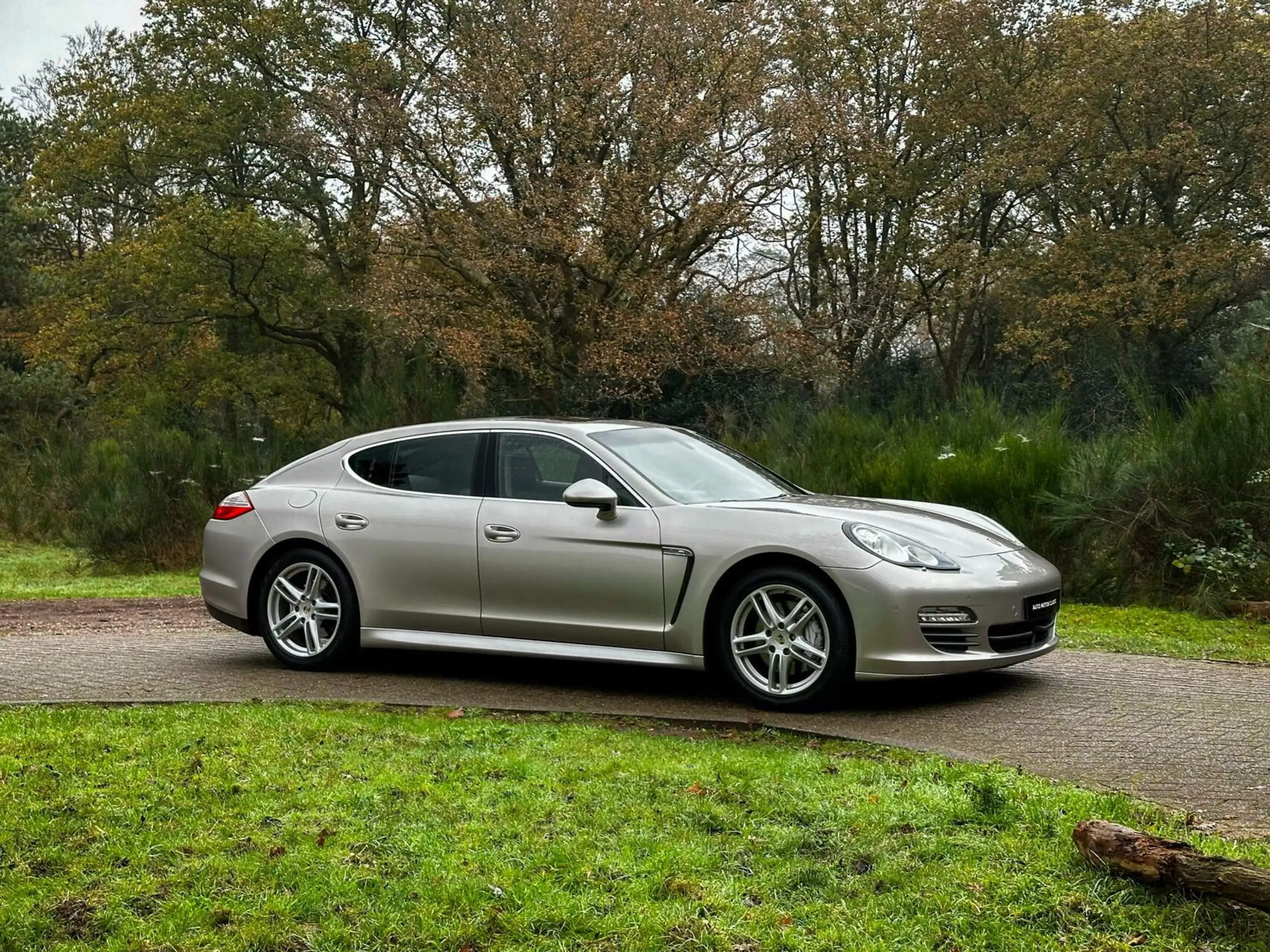 Porsche - Panamera