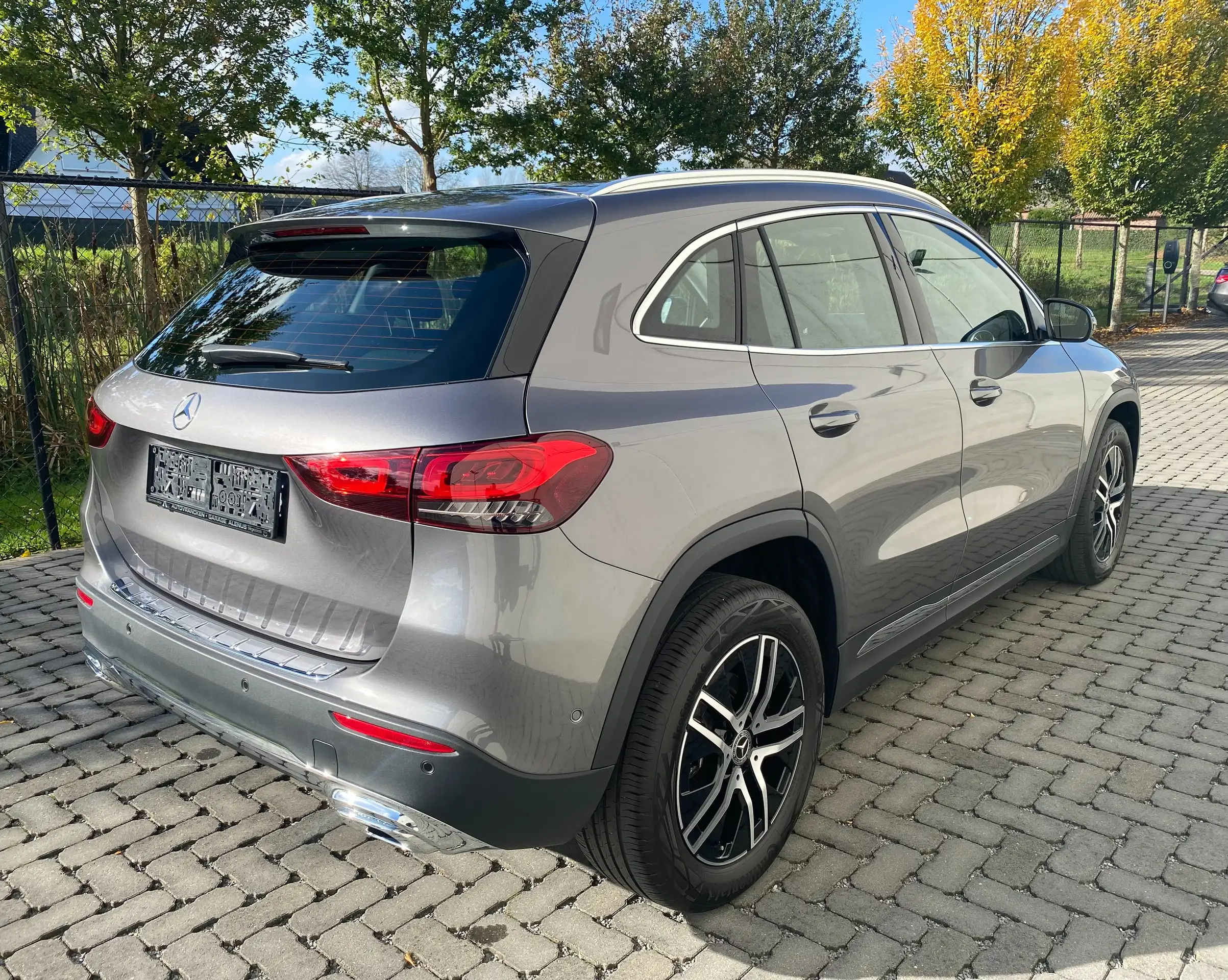 Mercedes-Benz - GLA 200