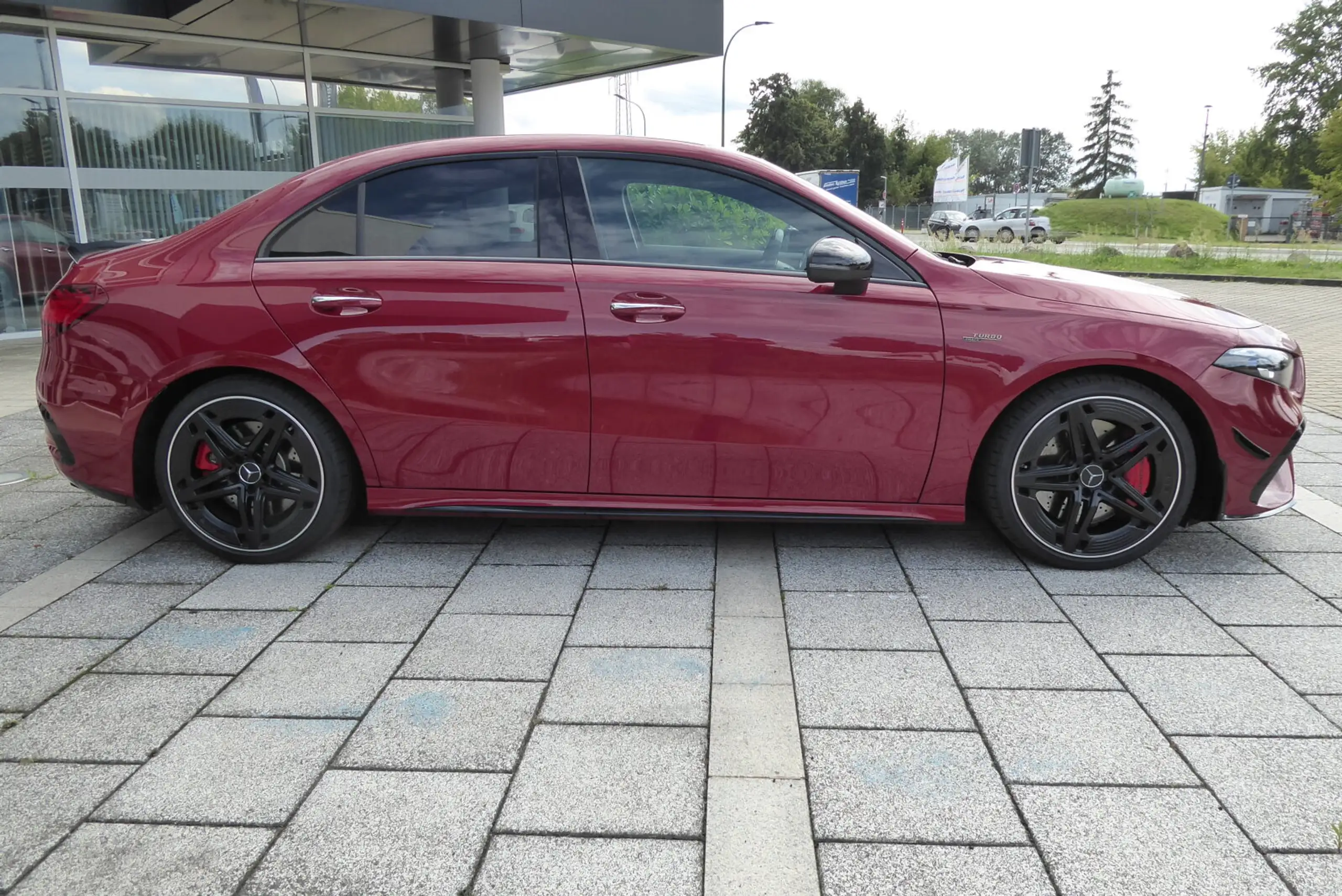 Mercedes-Benz - A 35 AMG