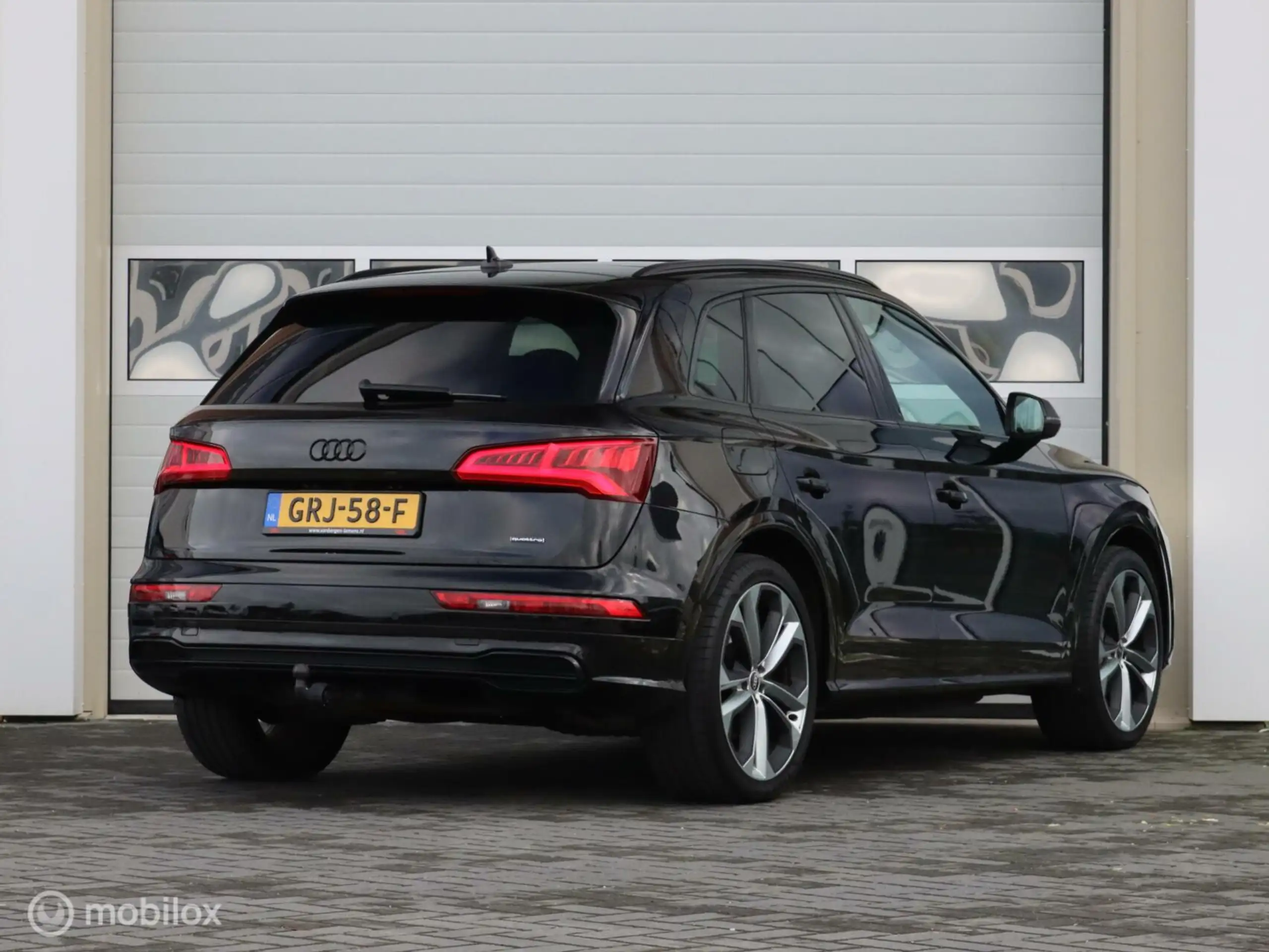 Audi - Q5