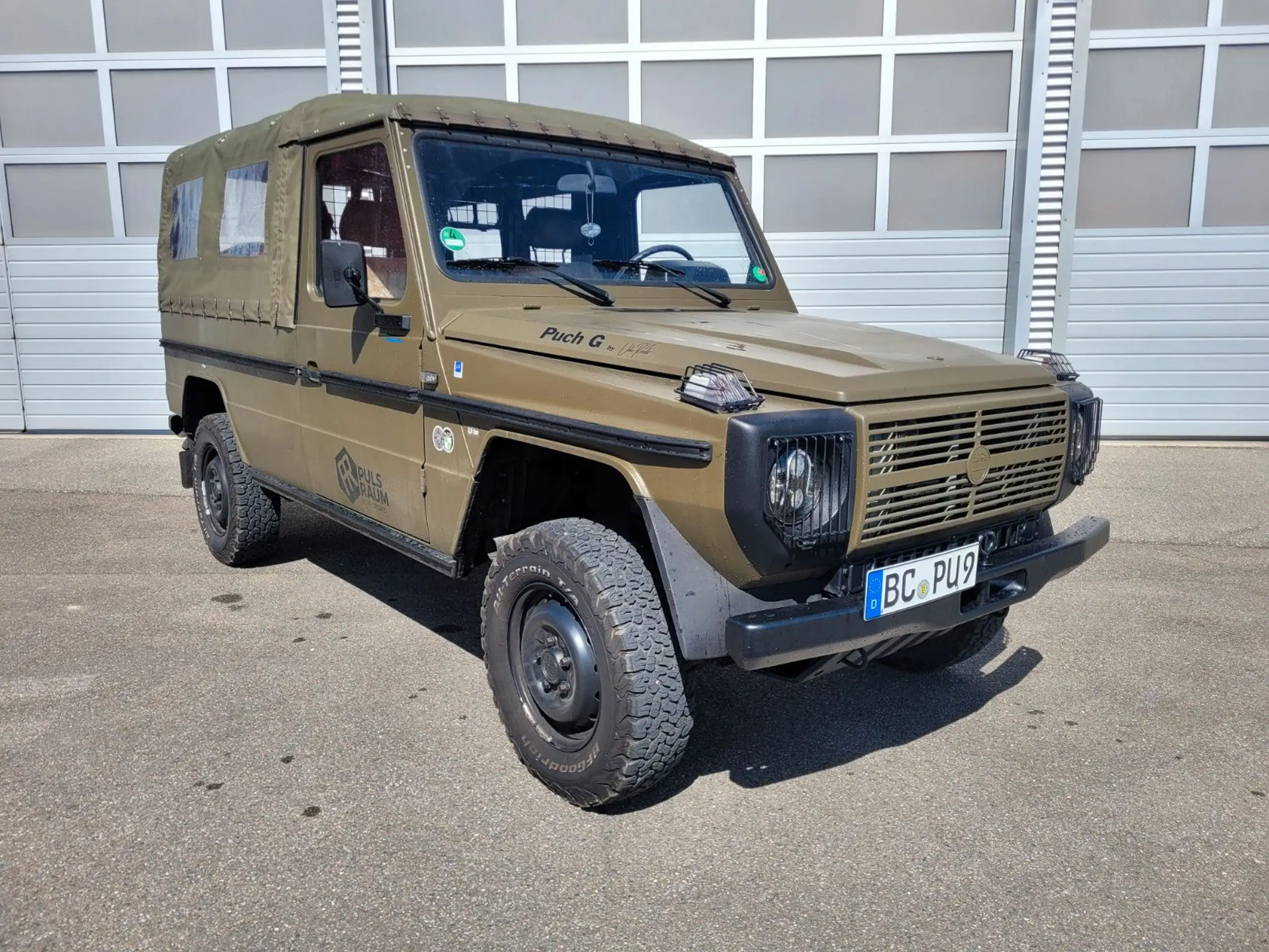 Mercedes-Benz - G 230