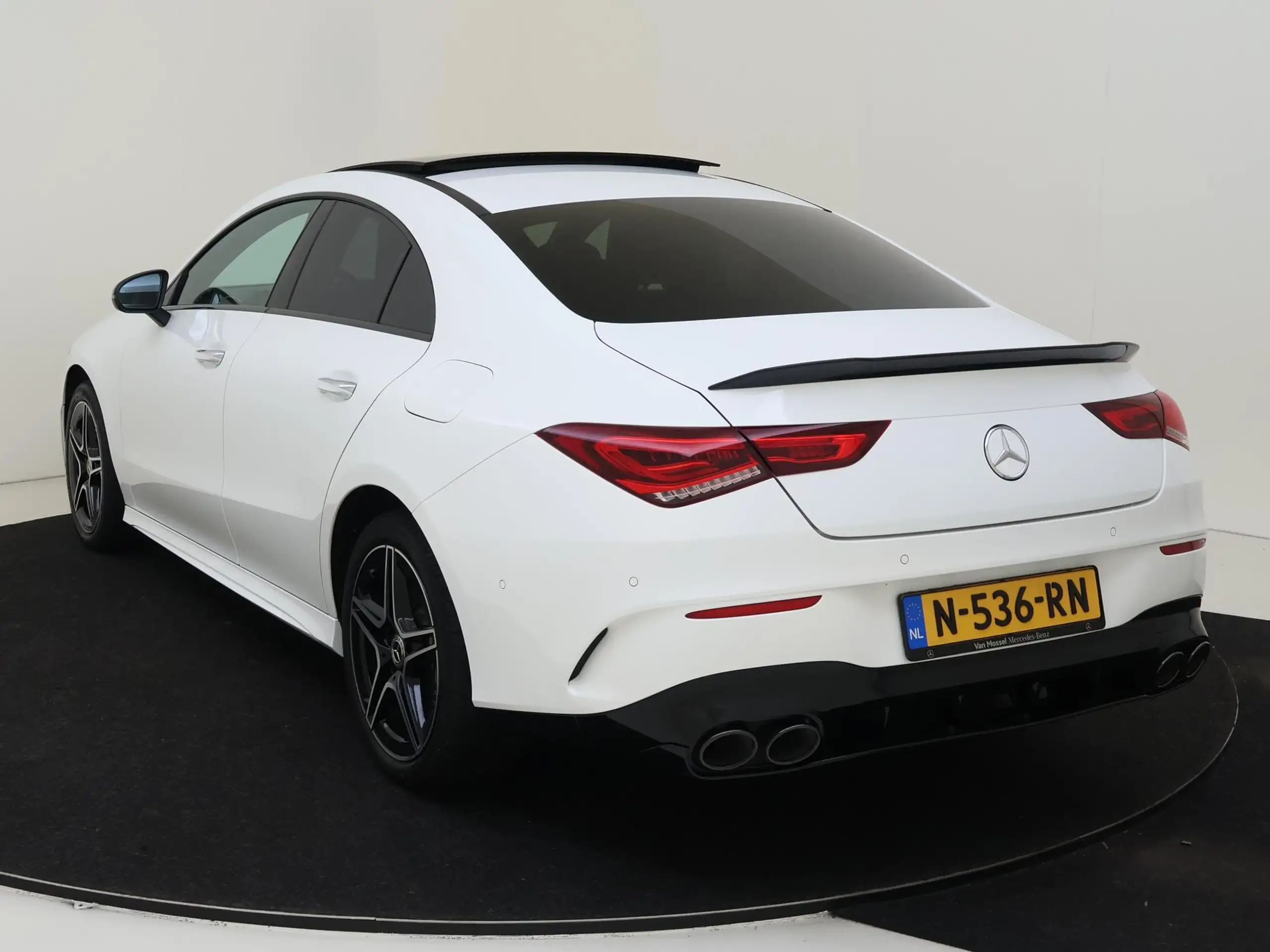 Mercedes-Benz - CLA 250