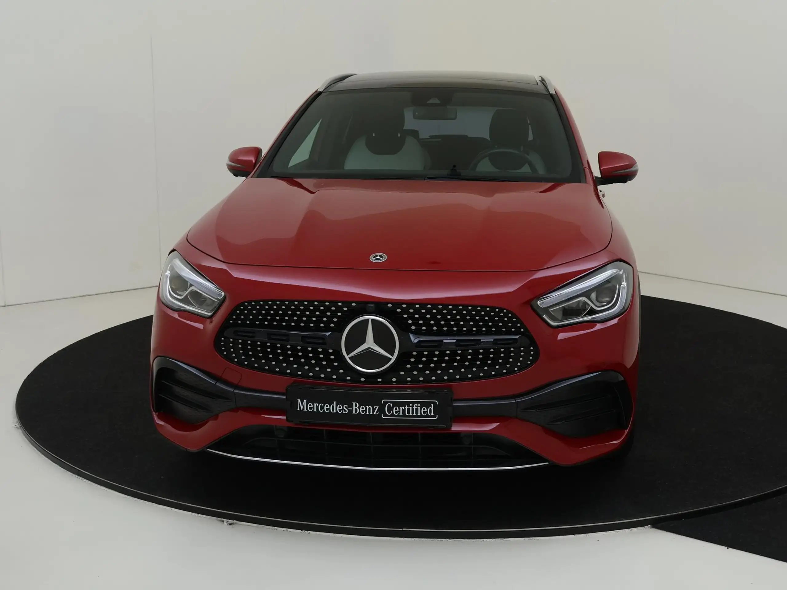 Mercedes-Benz - GLA 250