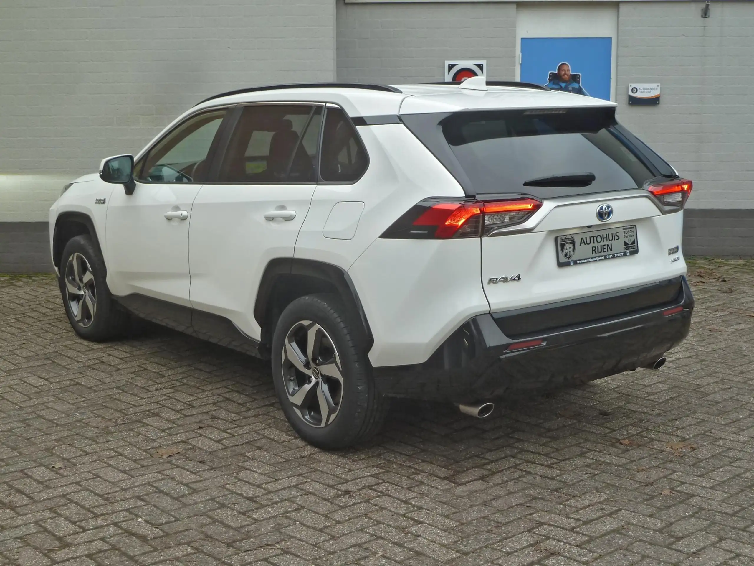 Toyota - RAV 4