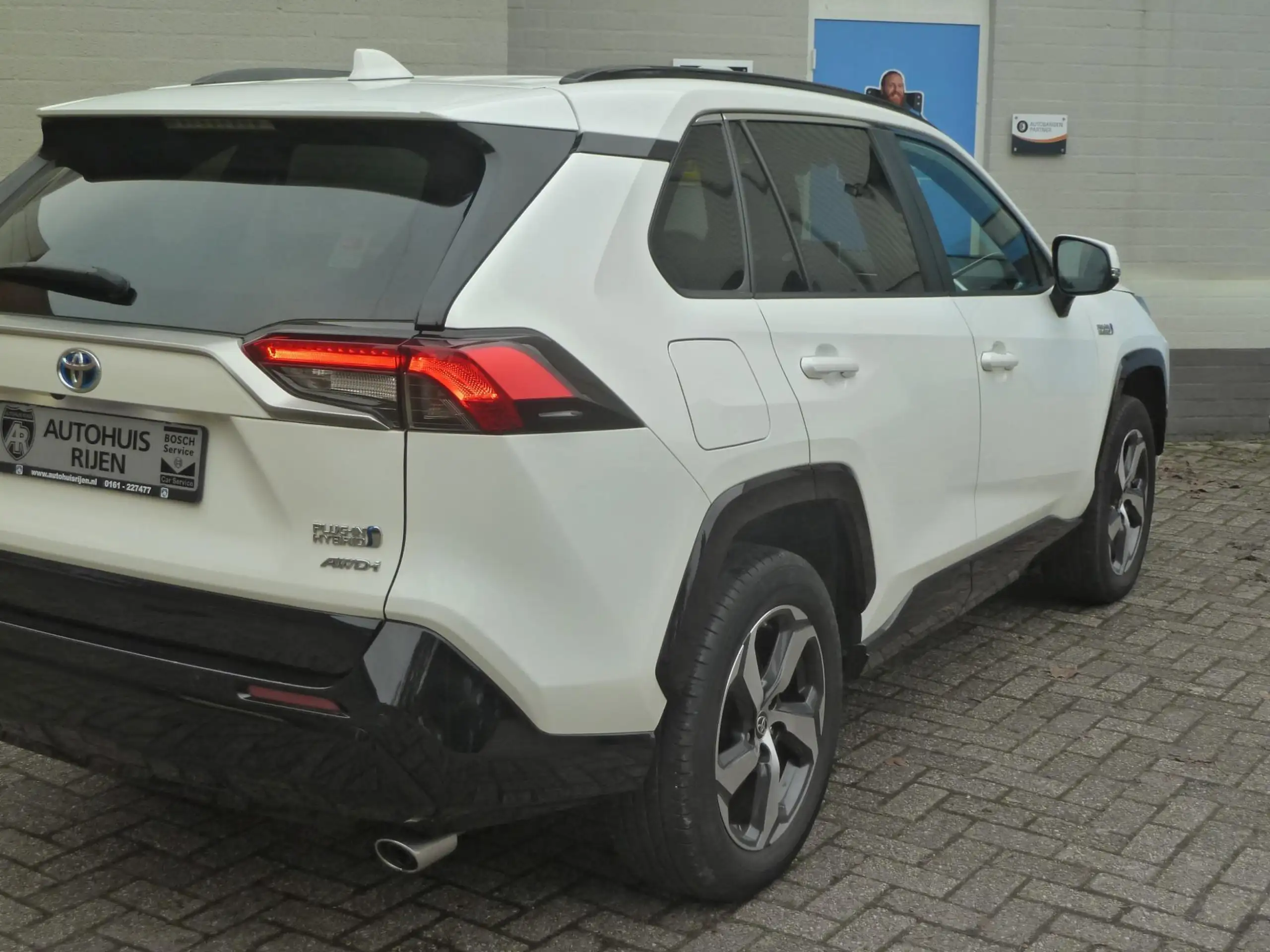 Toyota - RAV 4