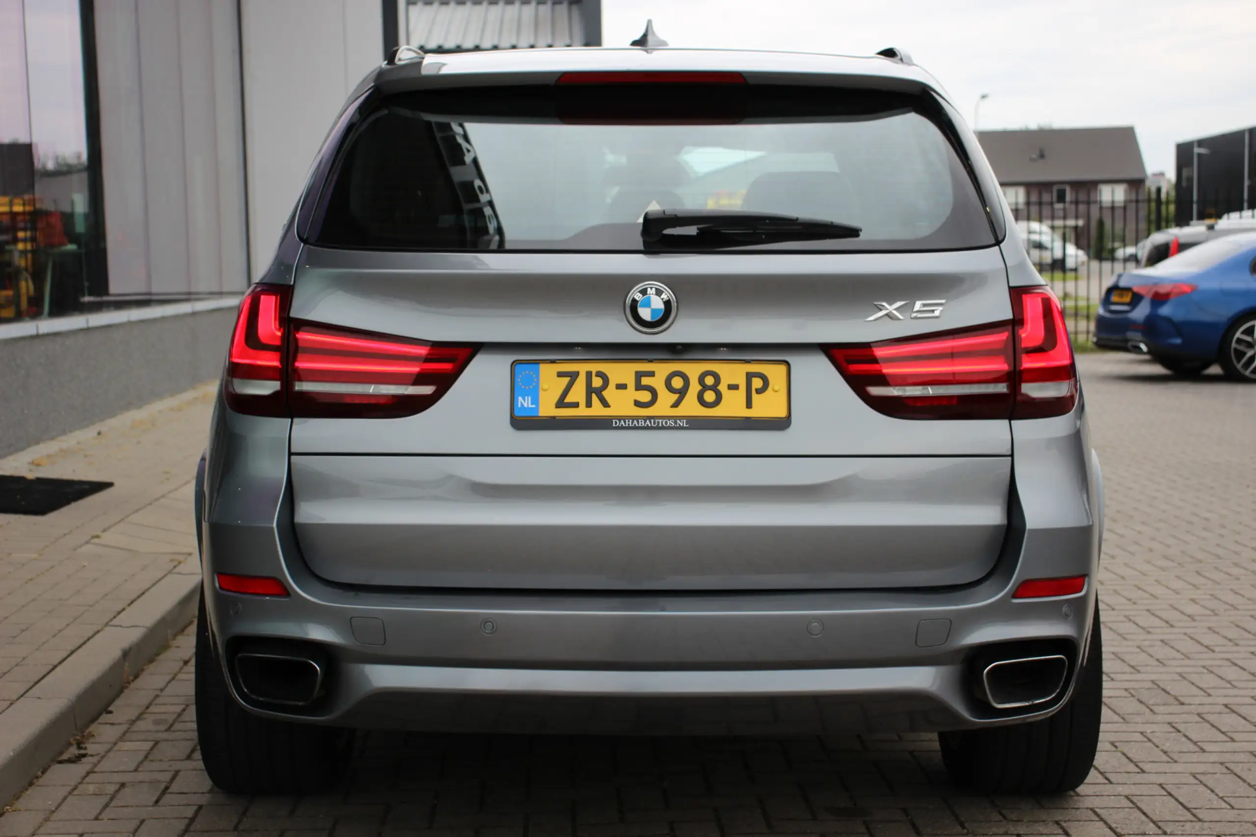 BMW - X5