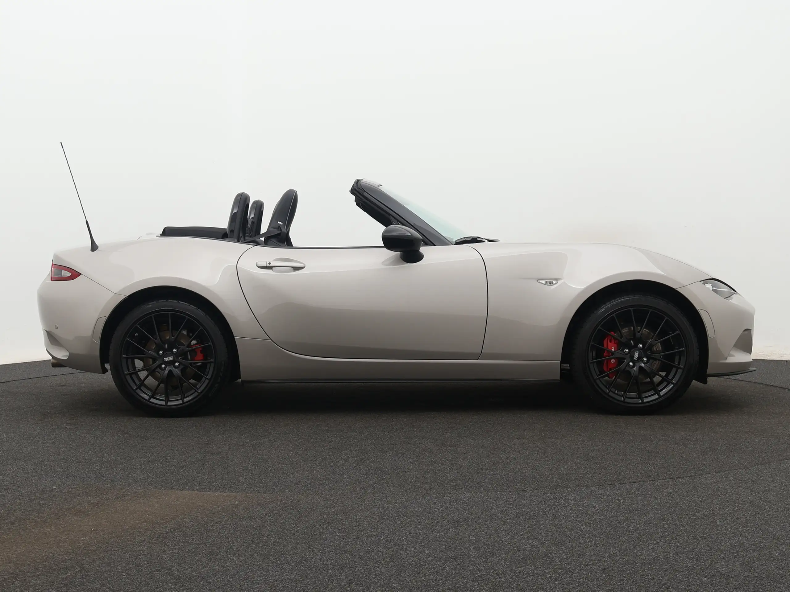 Mazda - MX-5