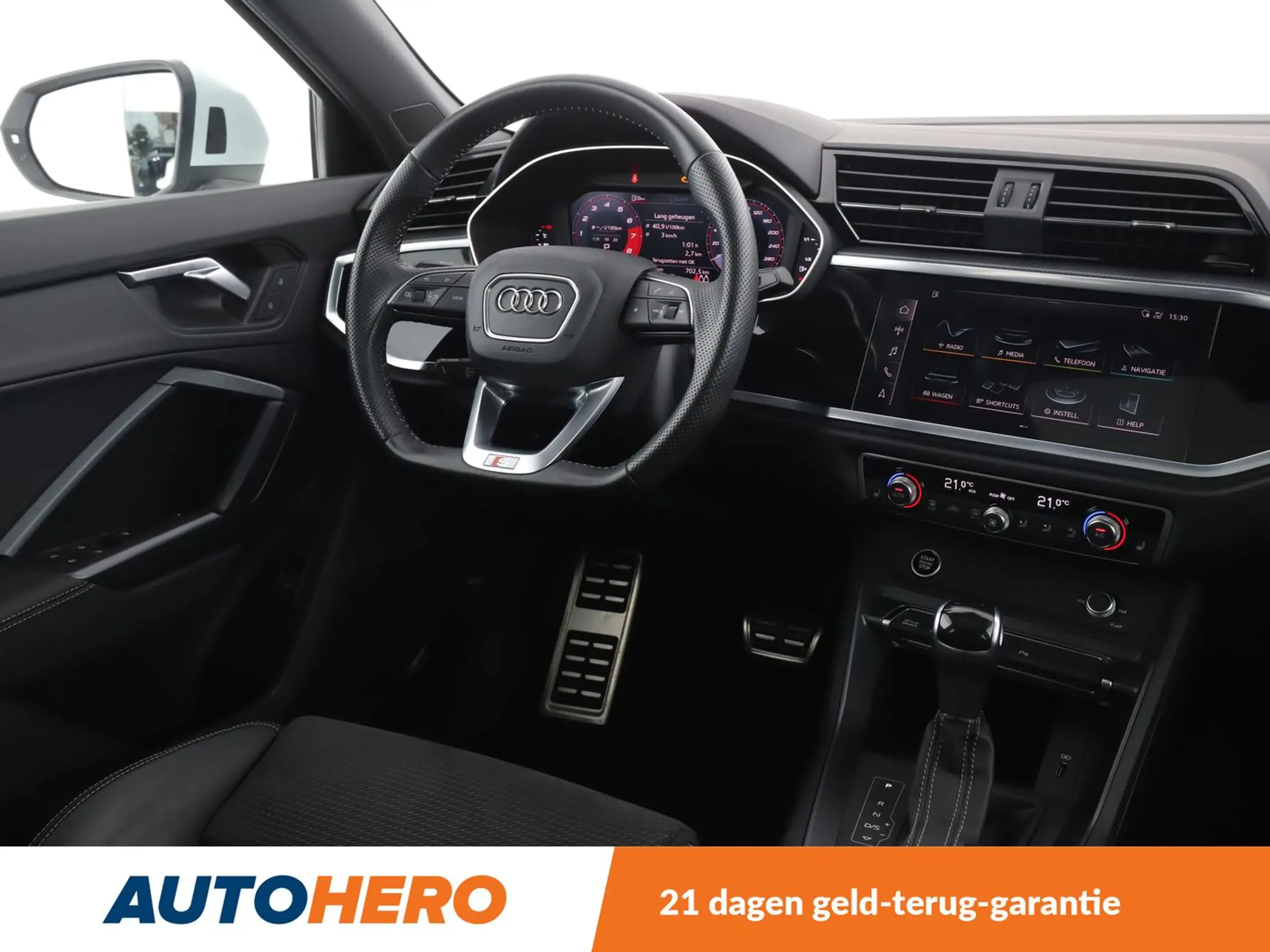 Audi - Q3