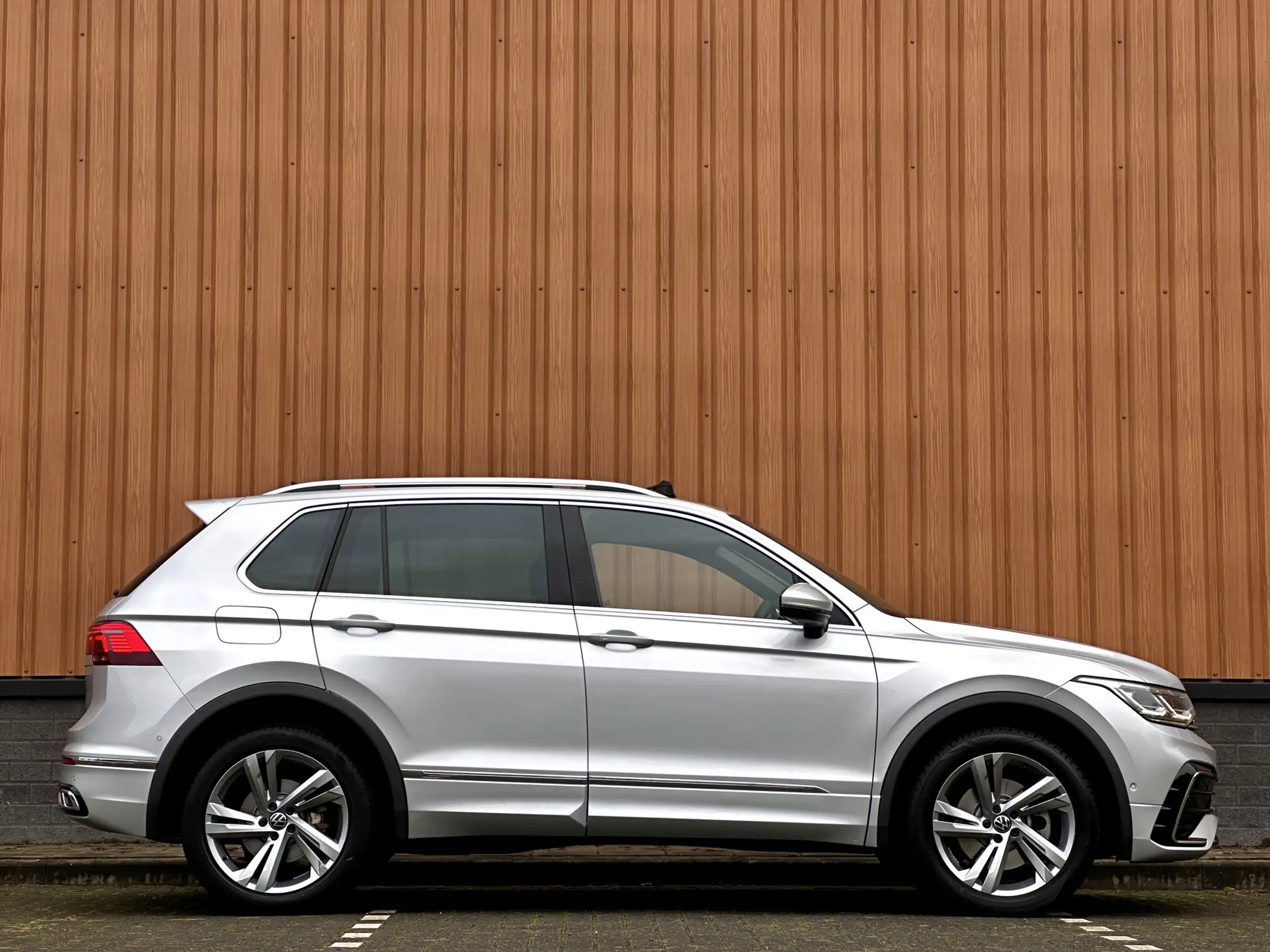 Volkswagen - Tiguan