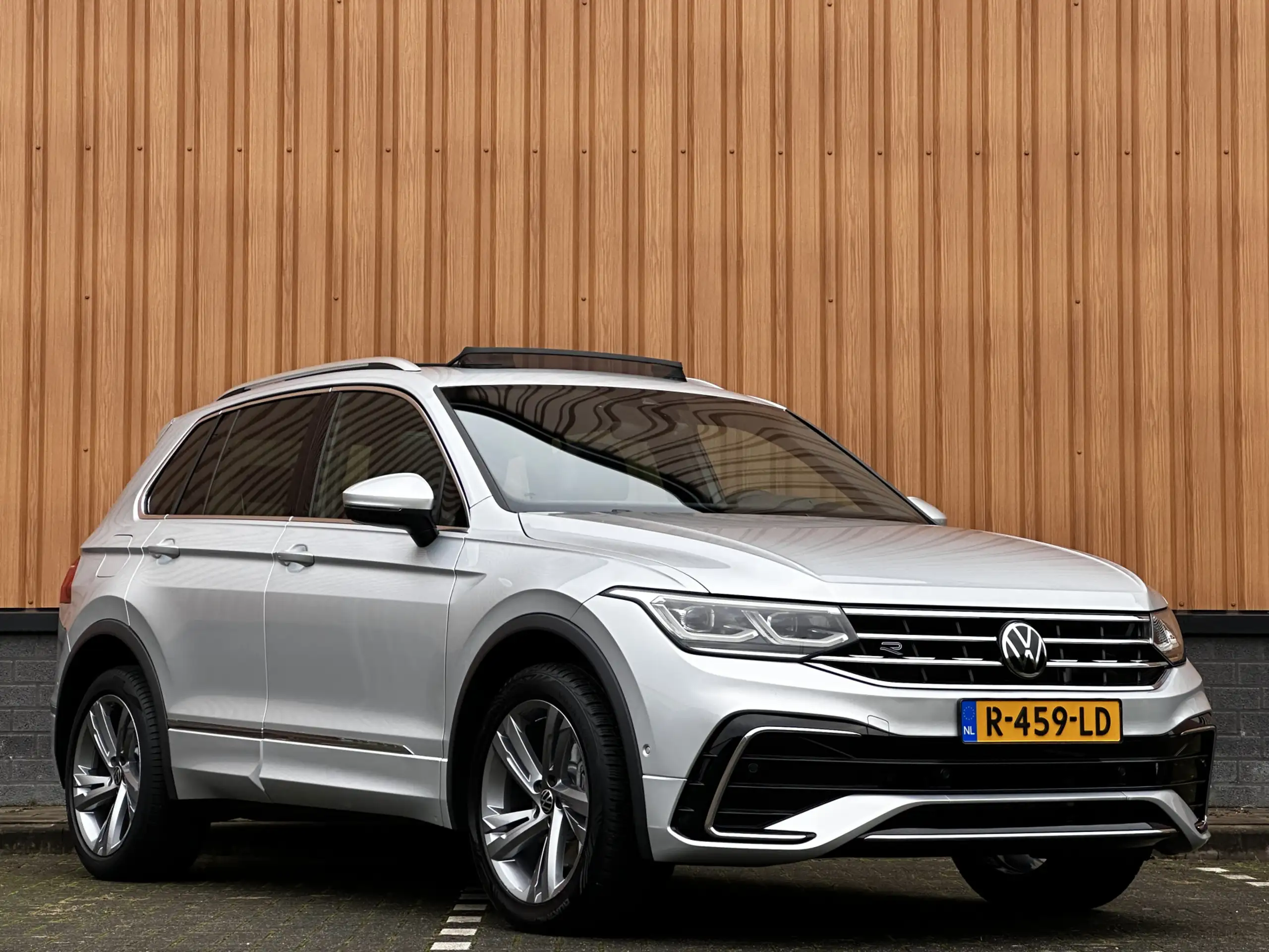 Volkswagen - Tiguan