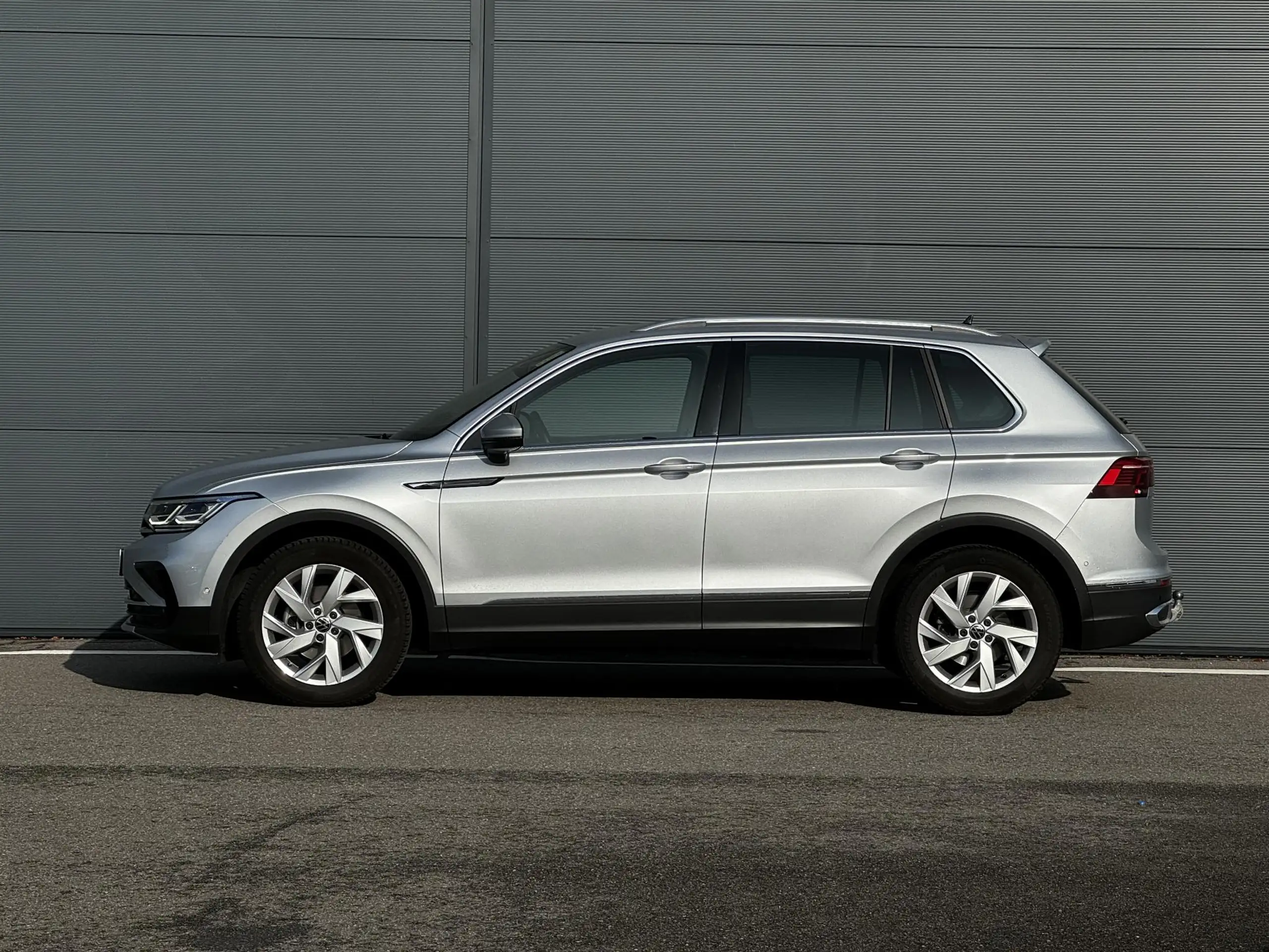 Volkswagen - Tiguan