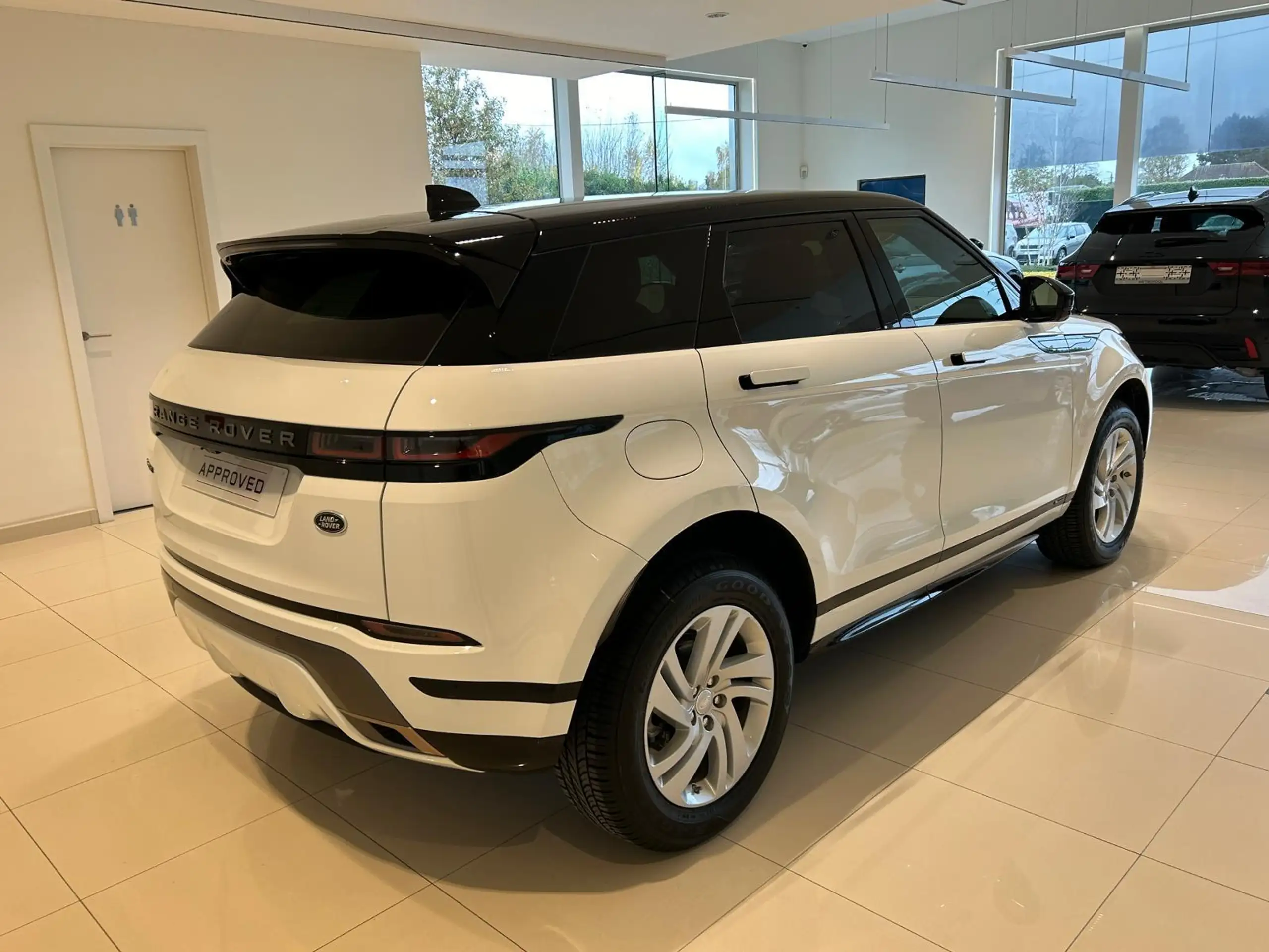 Land Rover - Range Rover Evoque