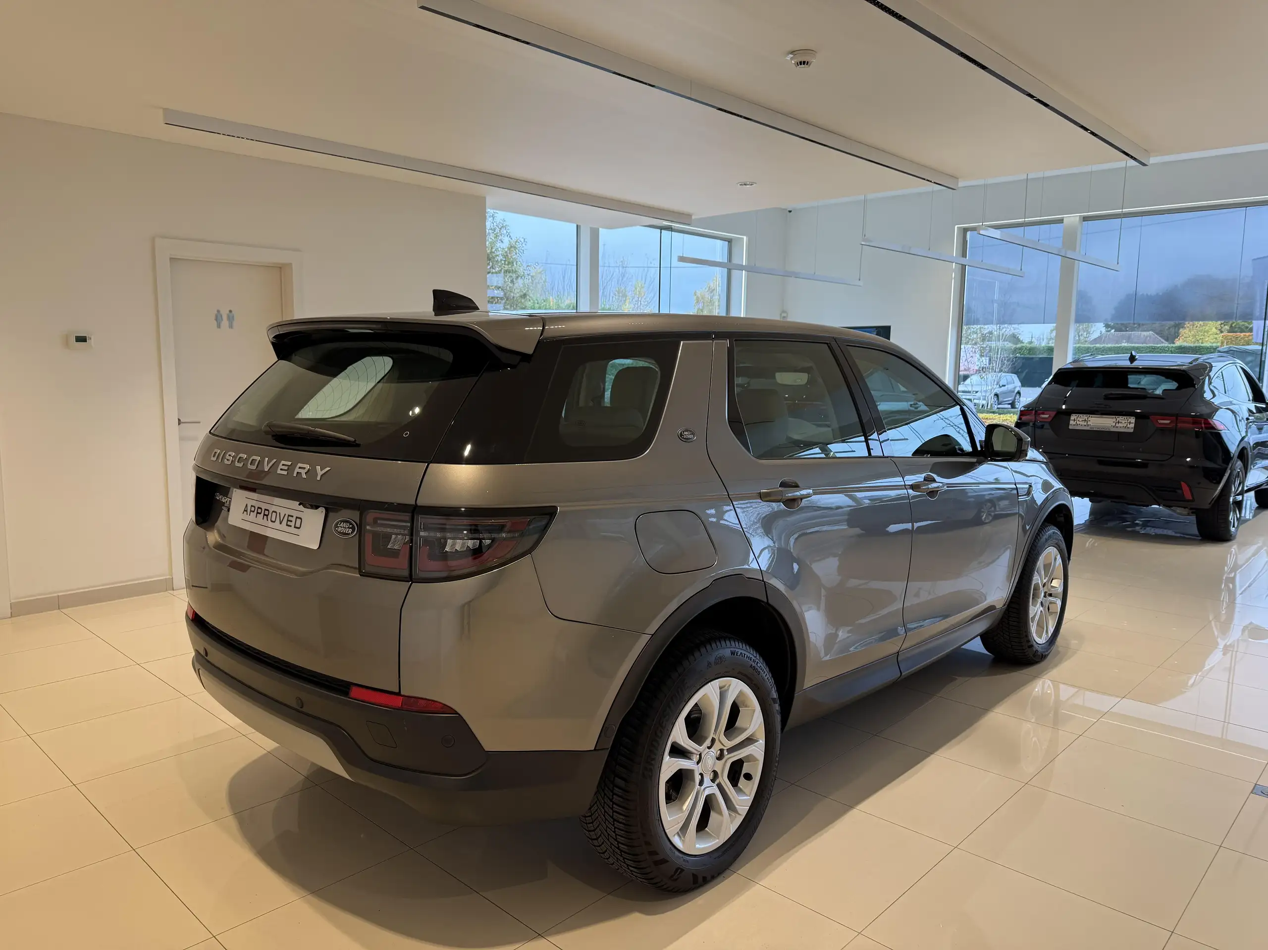 Land Rover - Discovery Sport