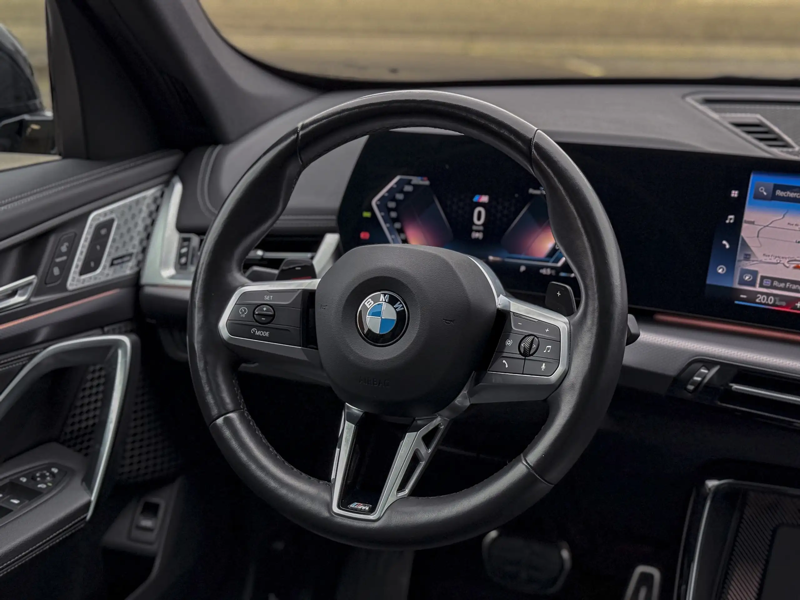 BMW - X1