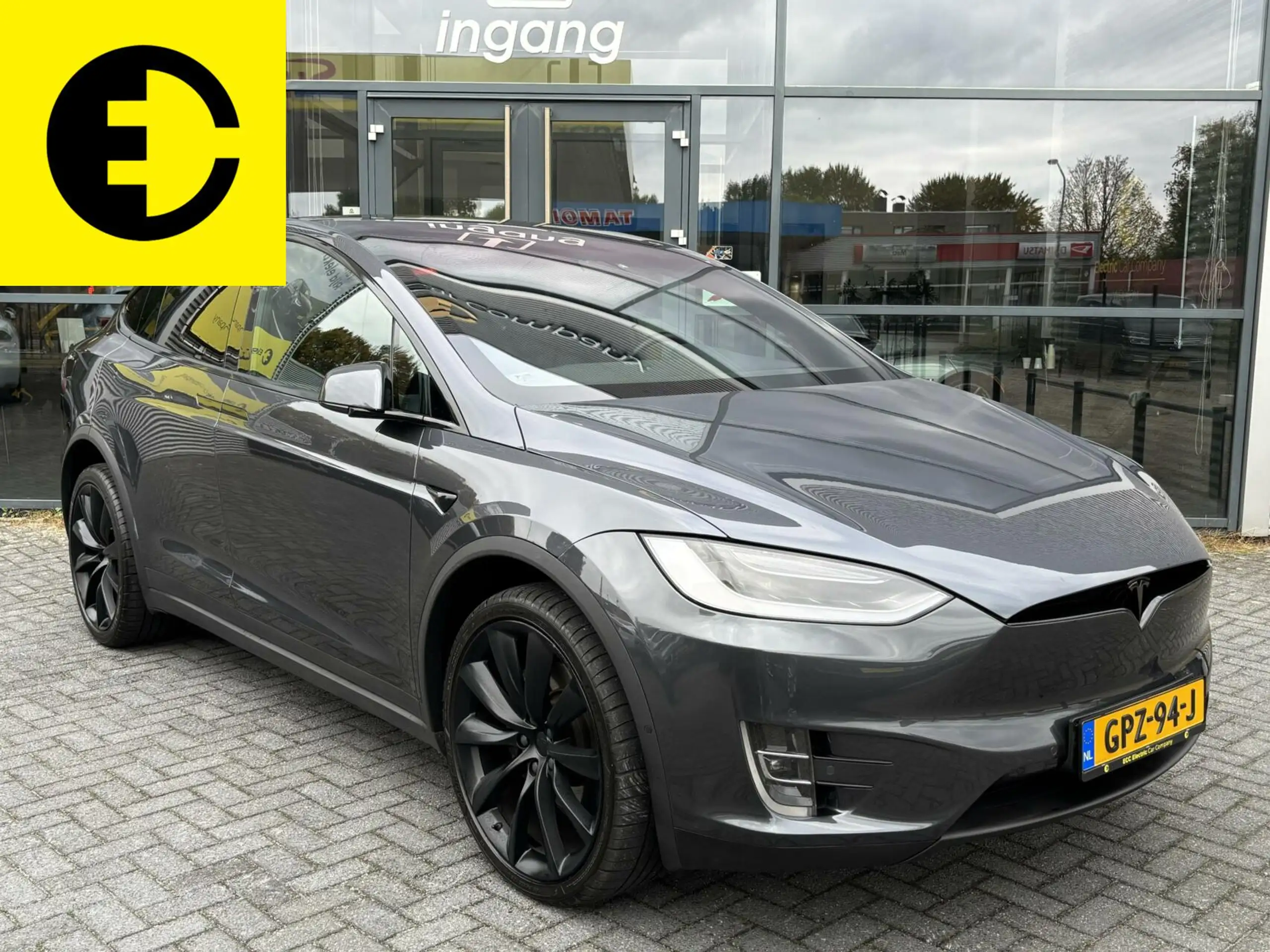 Tesla - Model X