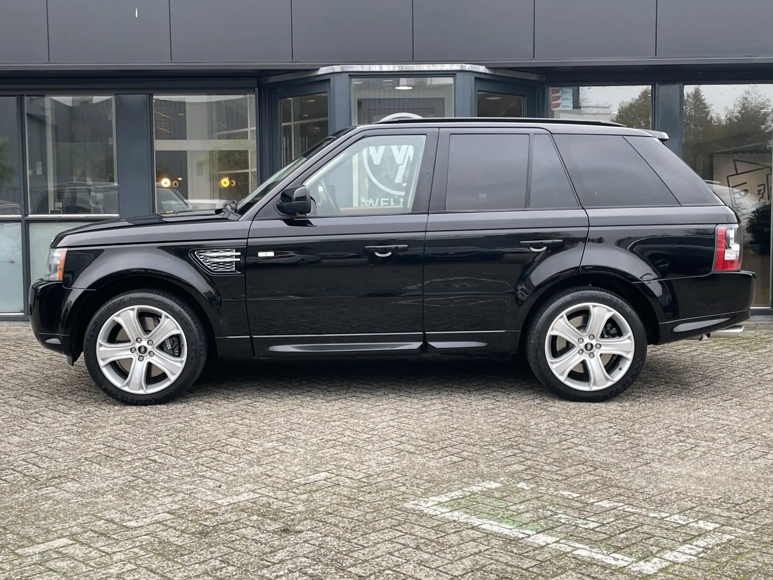 Land Rover - Range Rover Sport