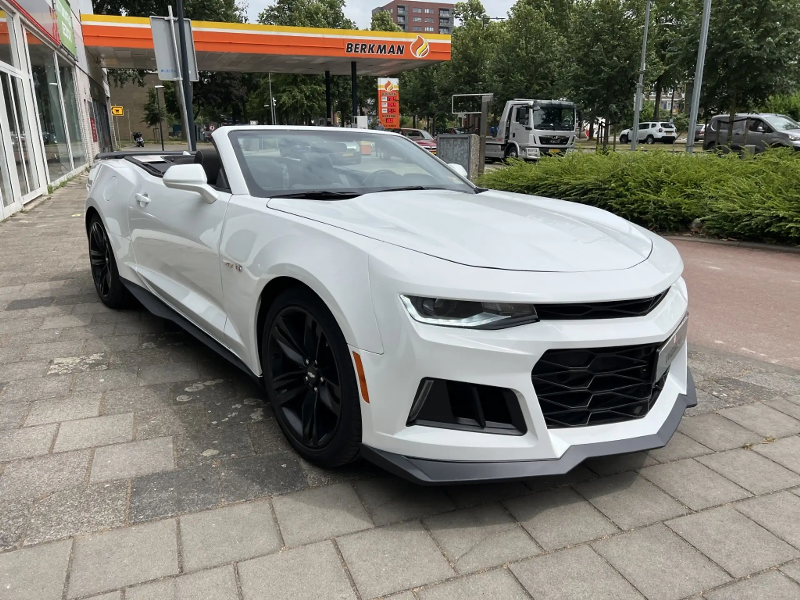 Chevrolet - Camaro