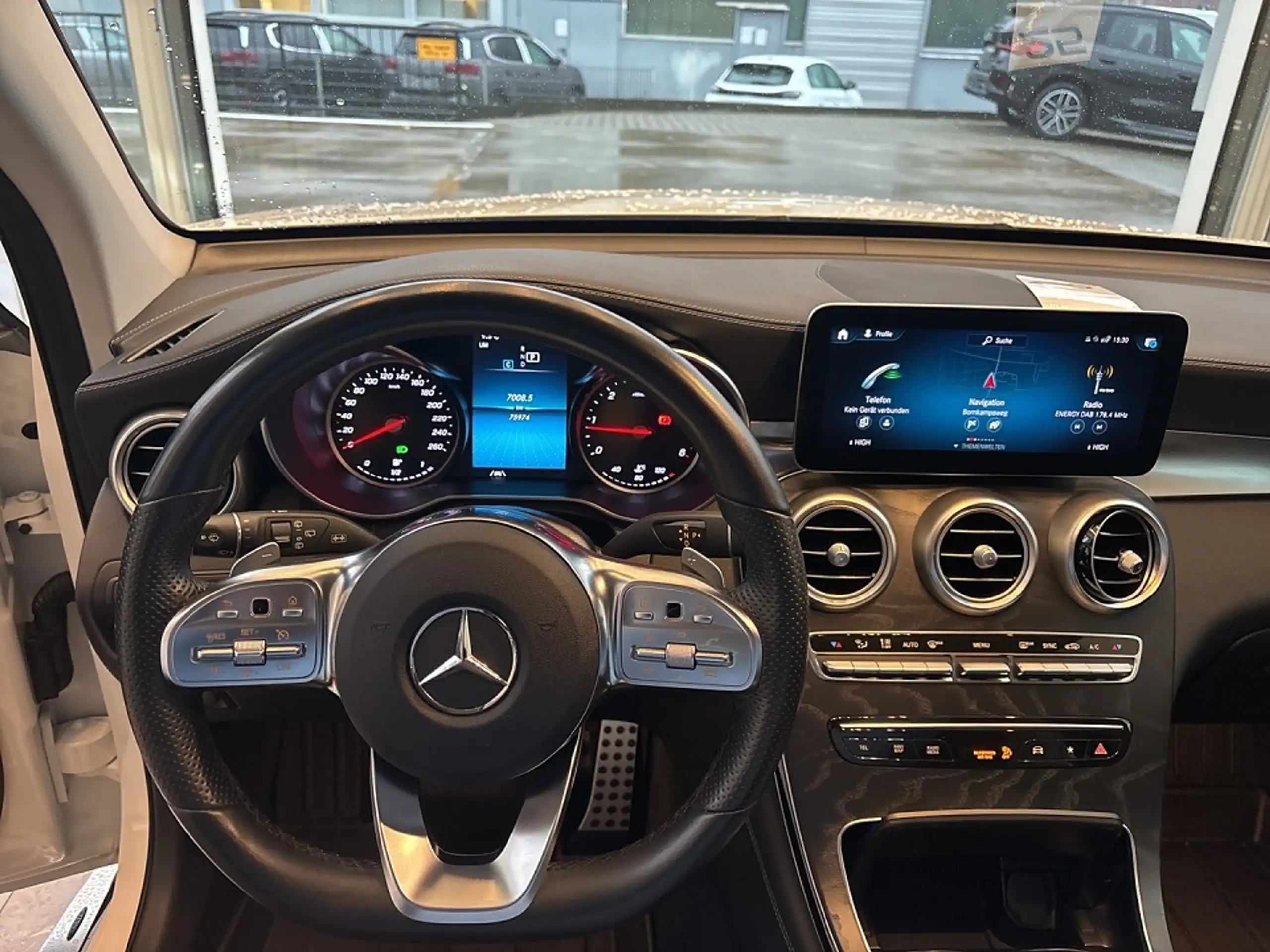 Mercedes-Benz - GLC 220