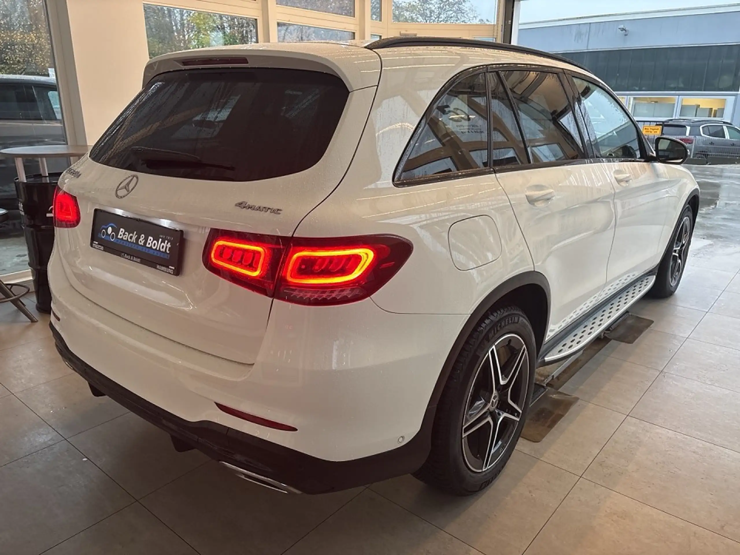 Mercedes-Benz - GLC 220