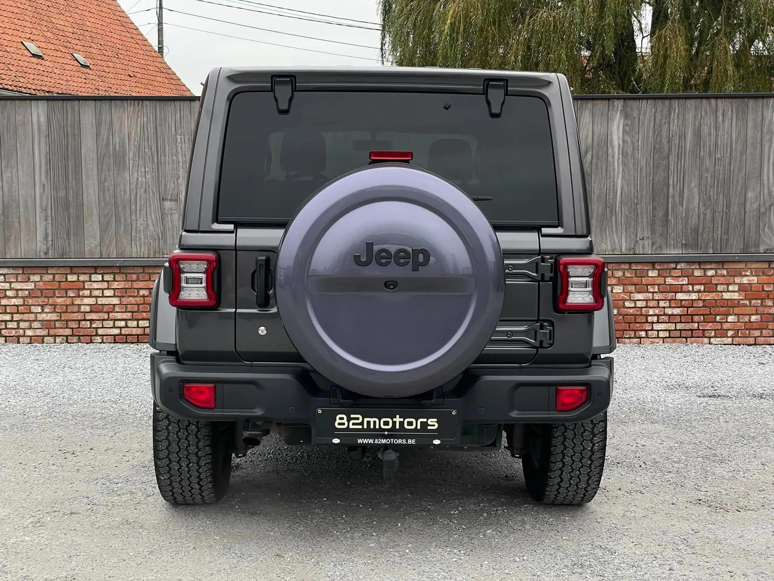 Jeep - Wrangler