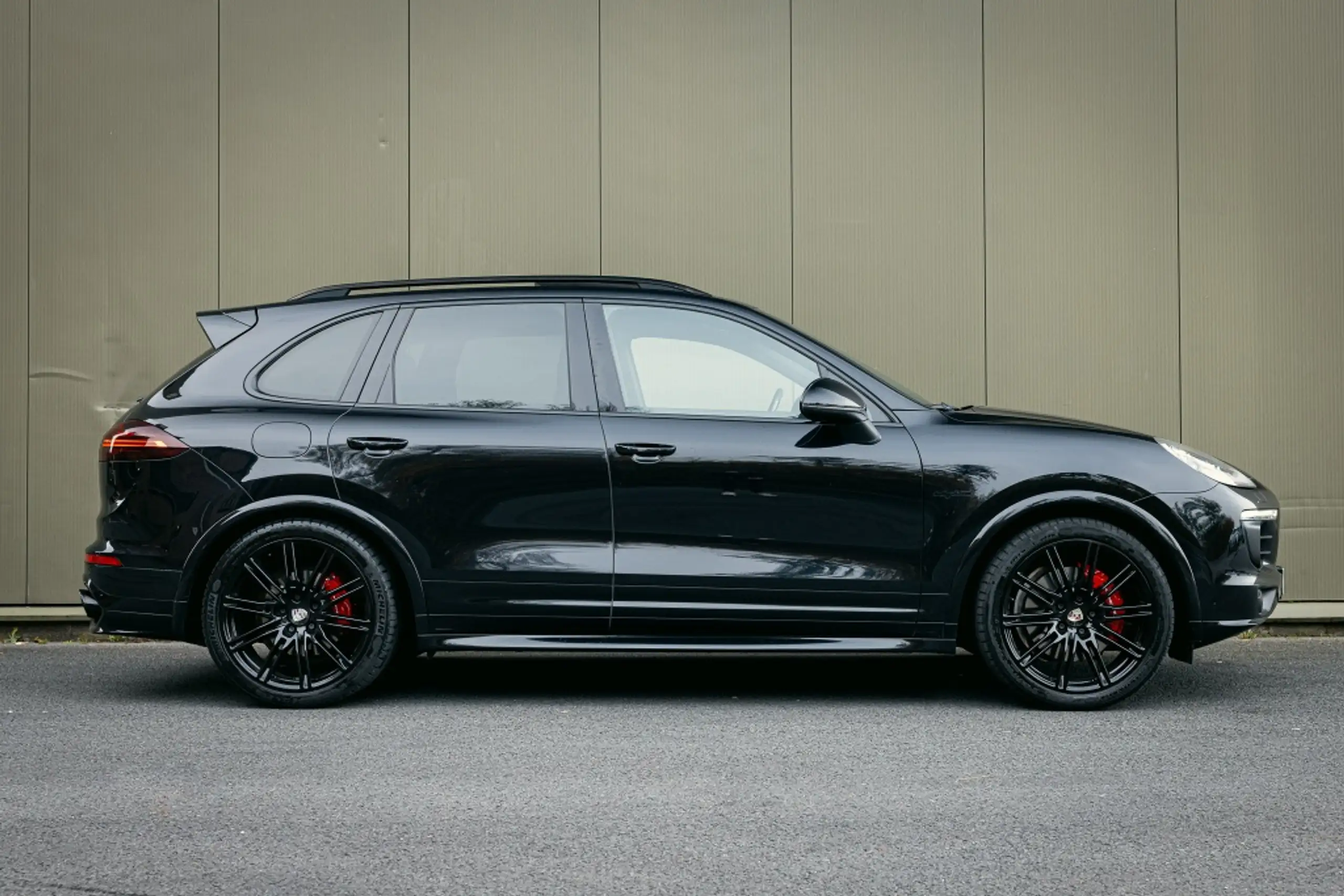 Porsche - Cayenne