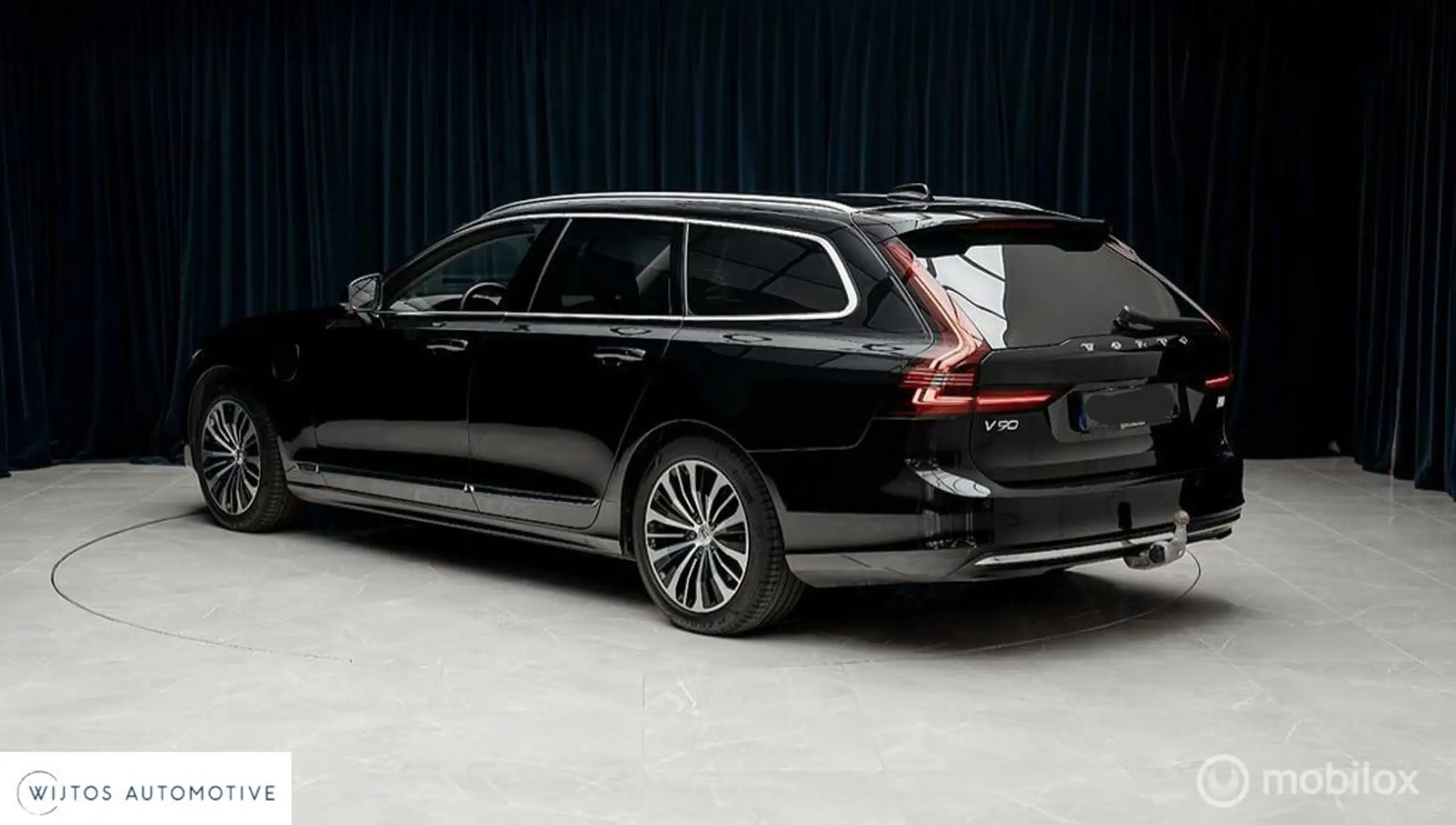 Volvo - V90