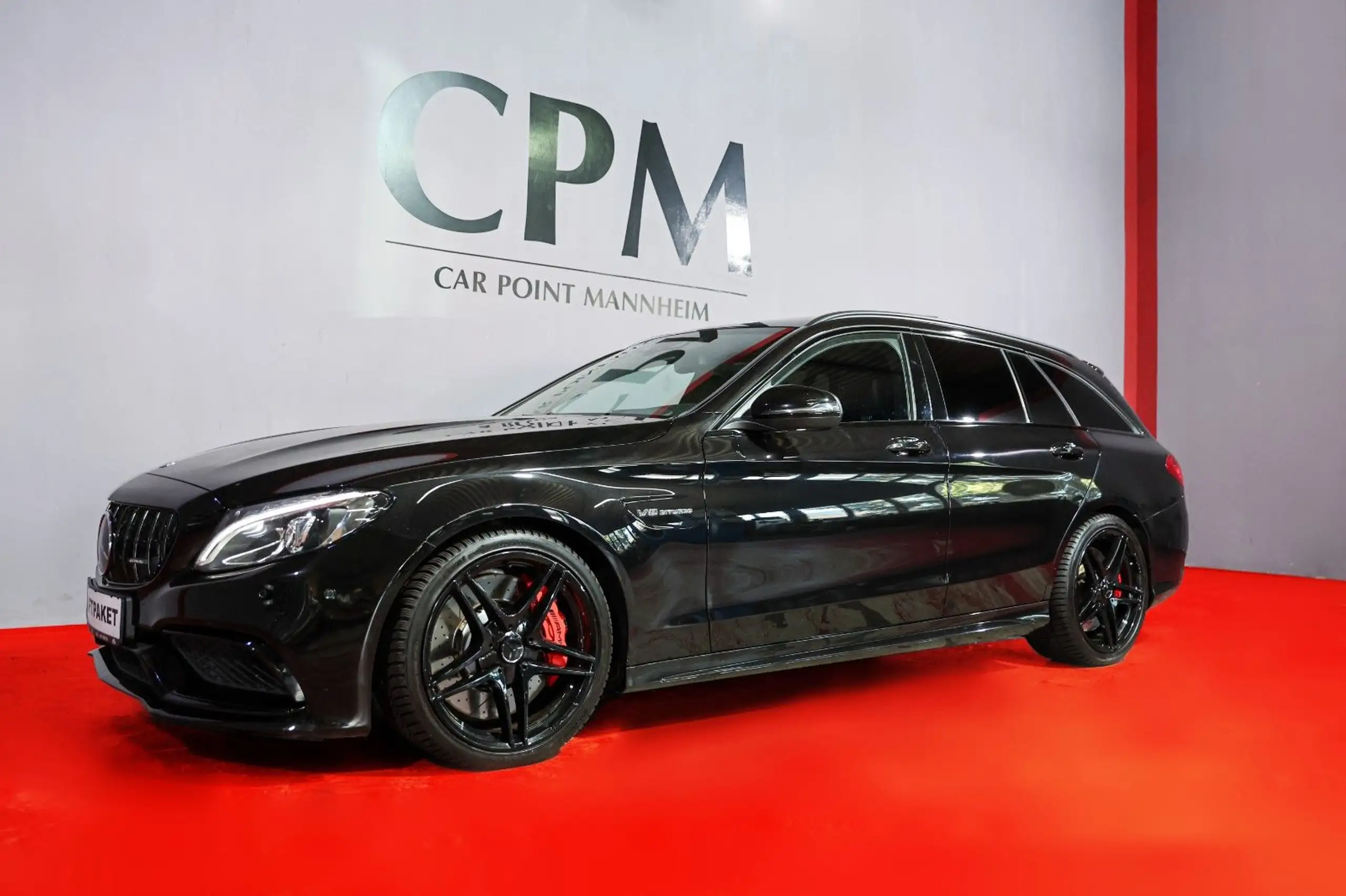 Mercedes-Benz - C 63 AMG