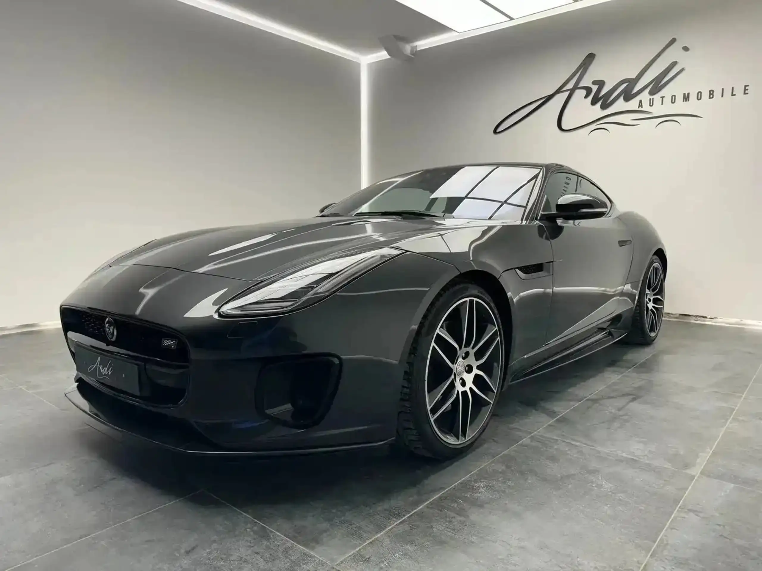 Jaguar F-Type 2019