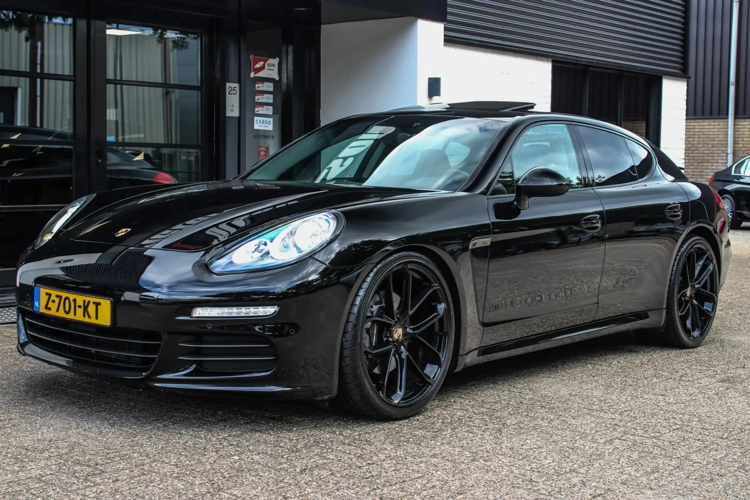 Porsche - Panamera