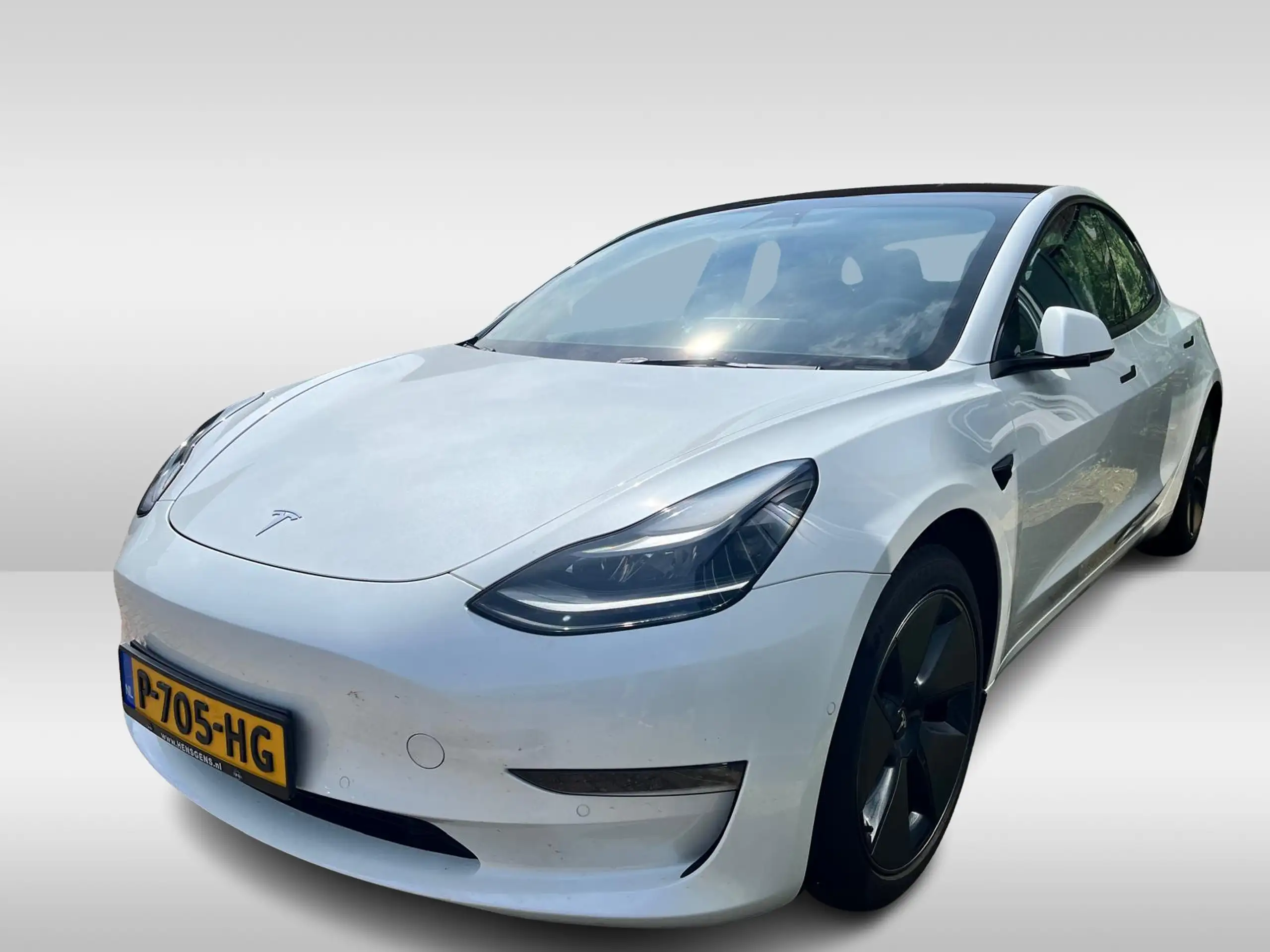 Tesla - Model 3