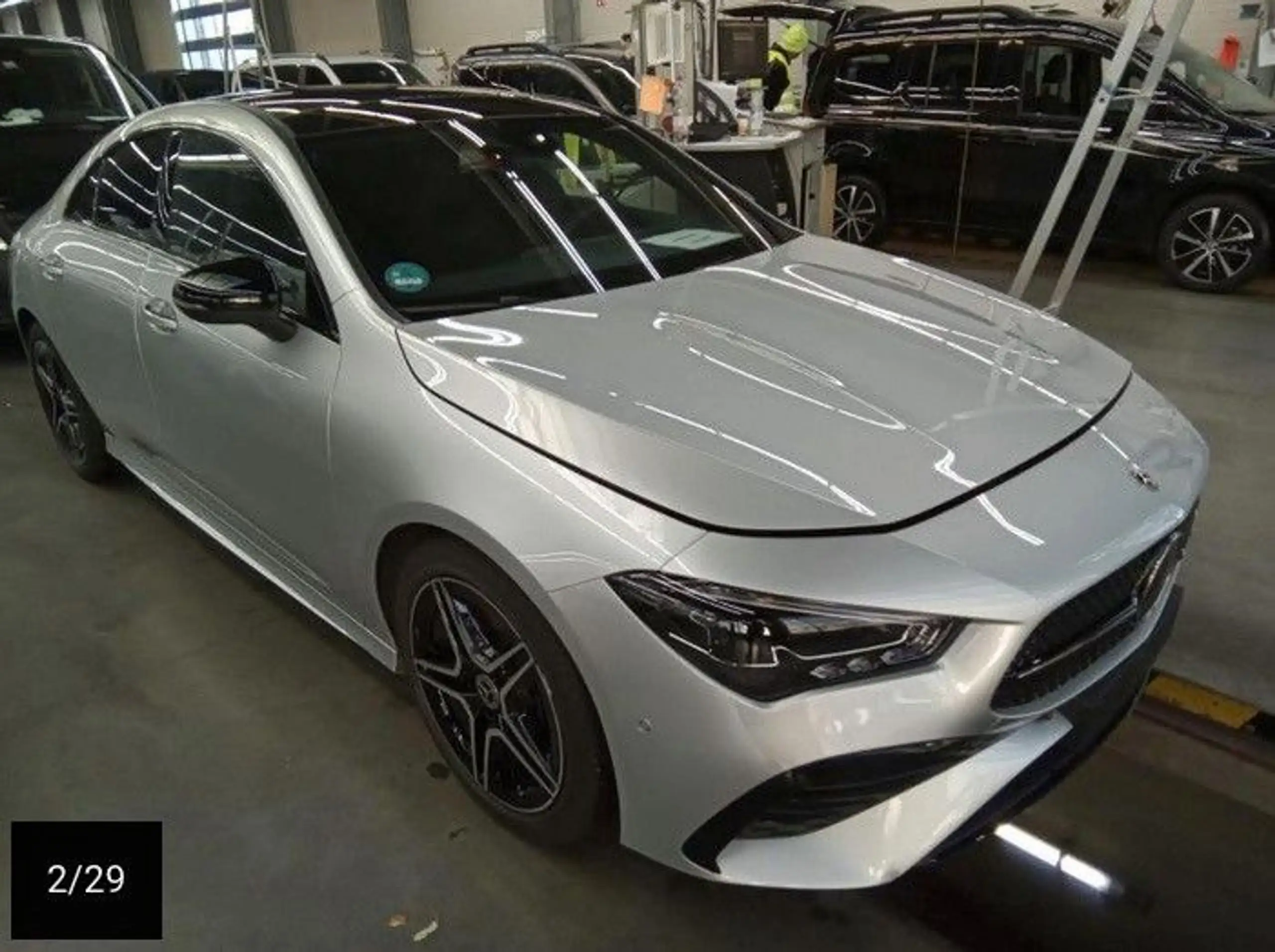 Mercedes-Benz - CLA 200