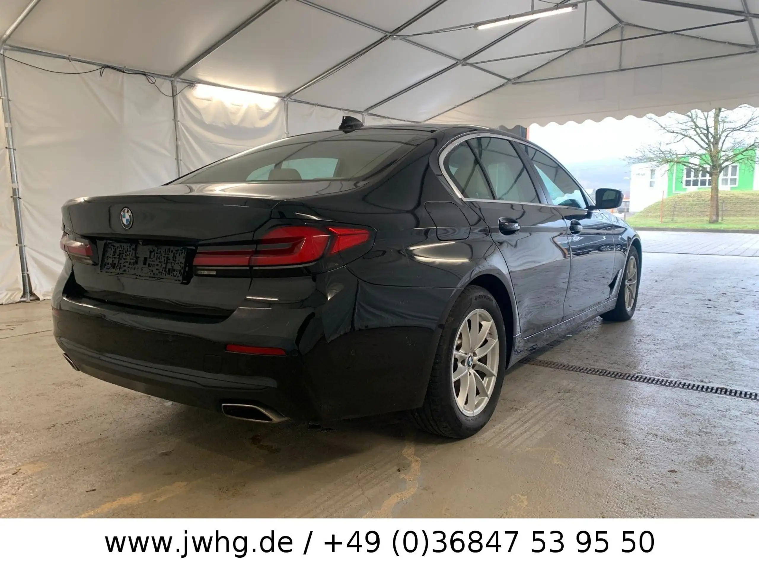 BMW - 530