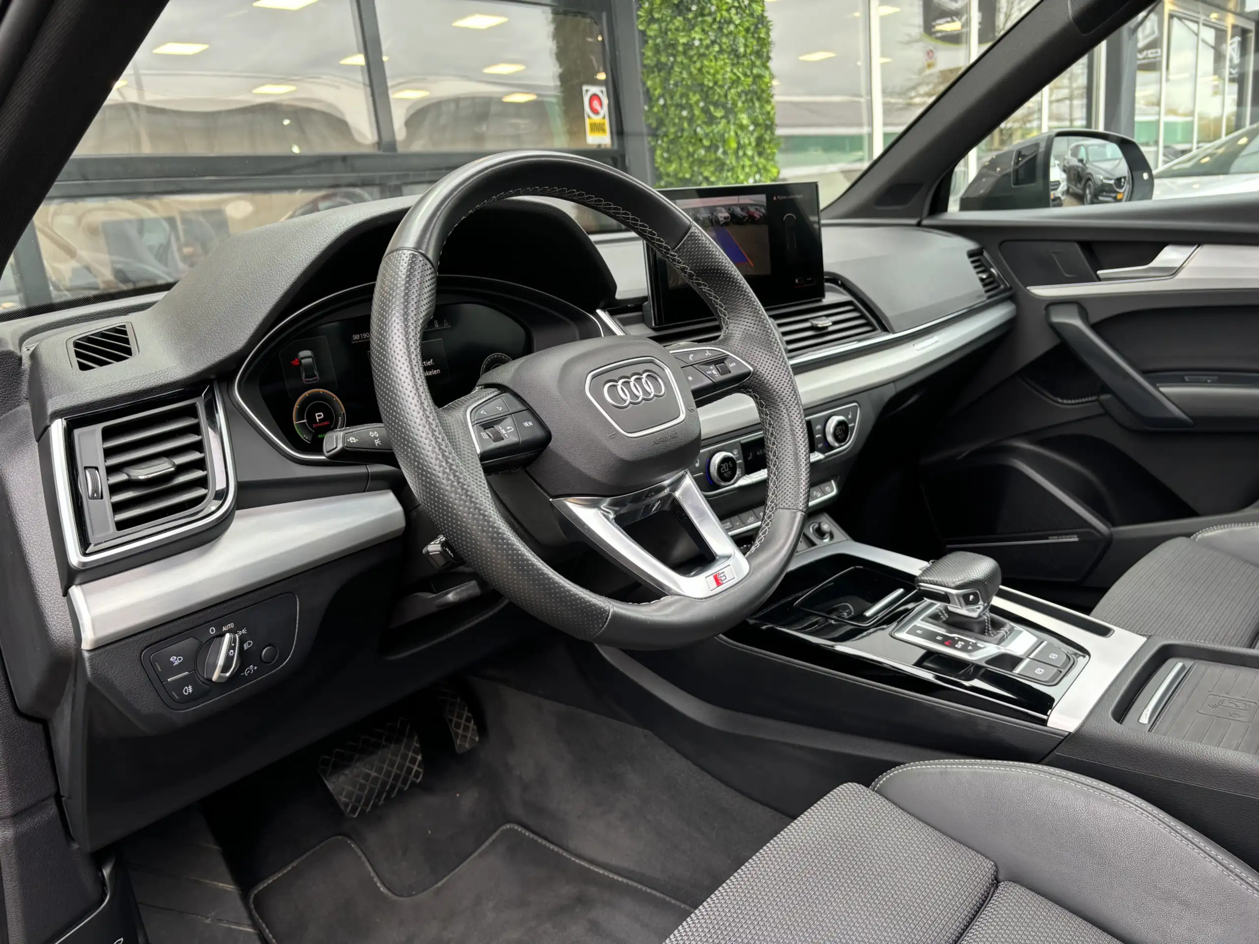 Audi - Q5