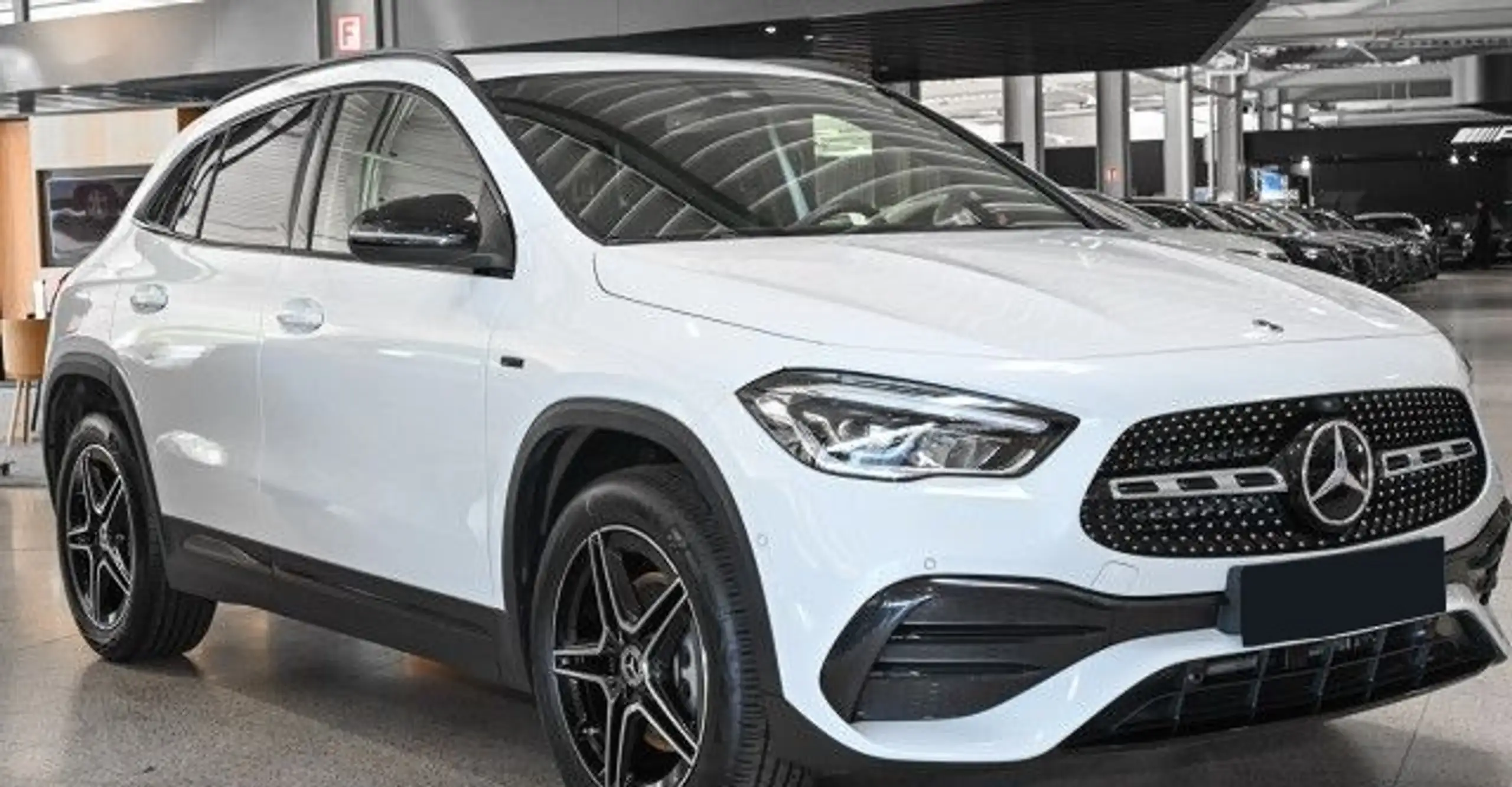 Mercedes-Benz - GLA 250