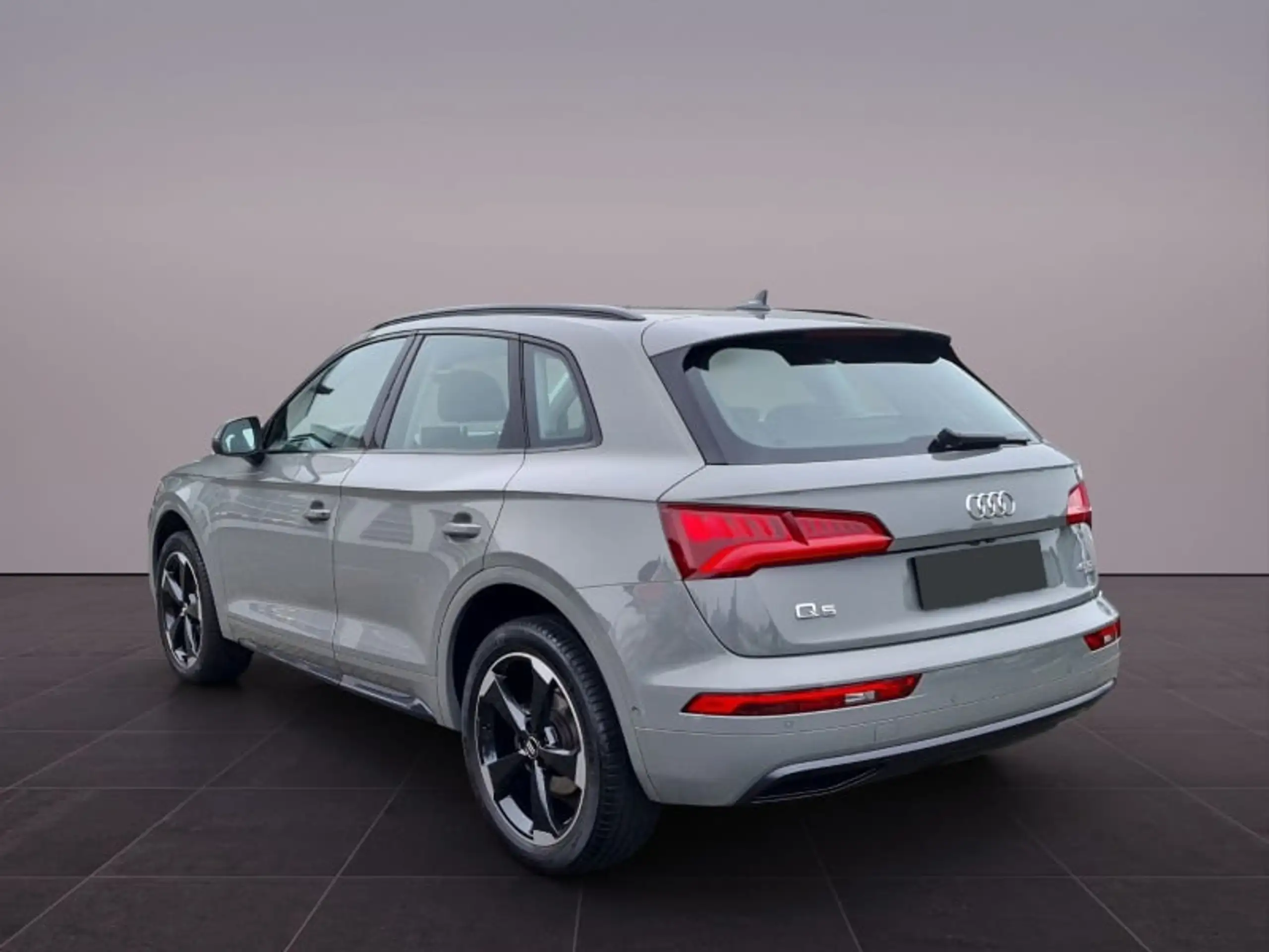 Audi - Q5