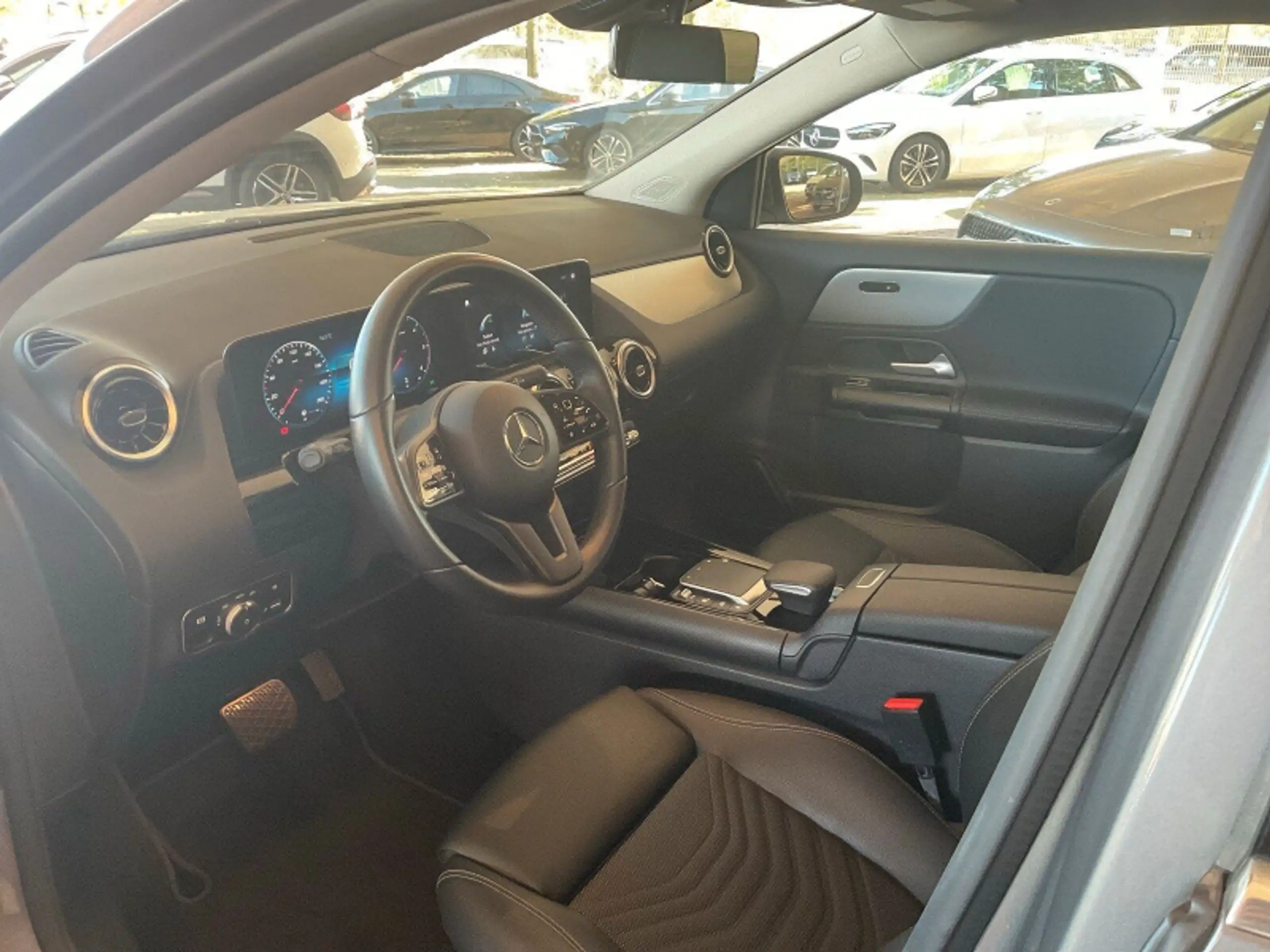 Mercedes-Benz - GLA 200