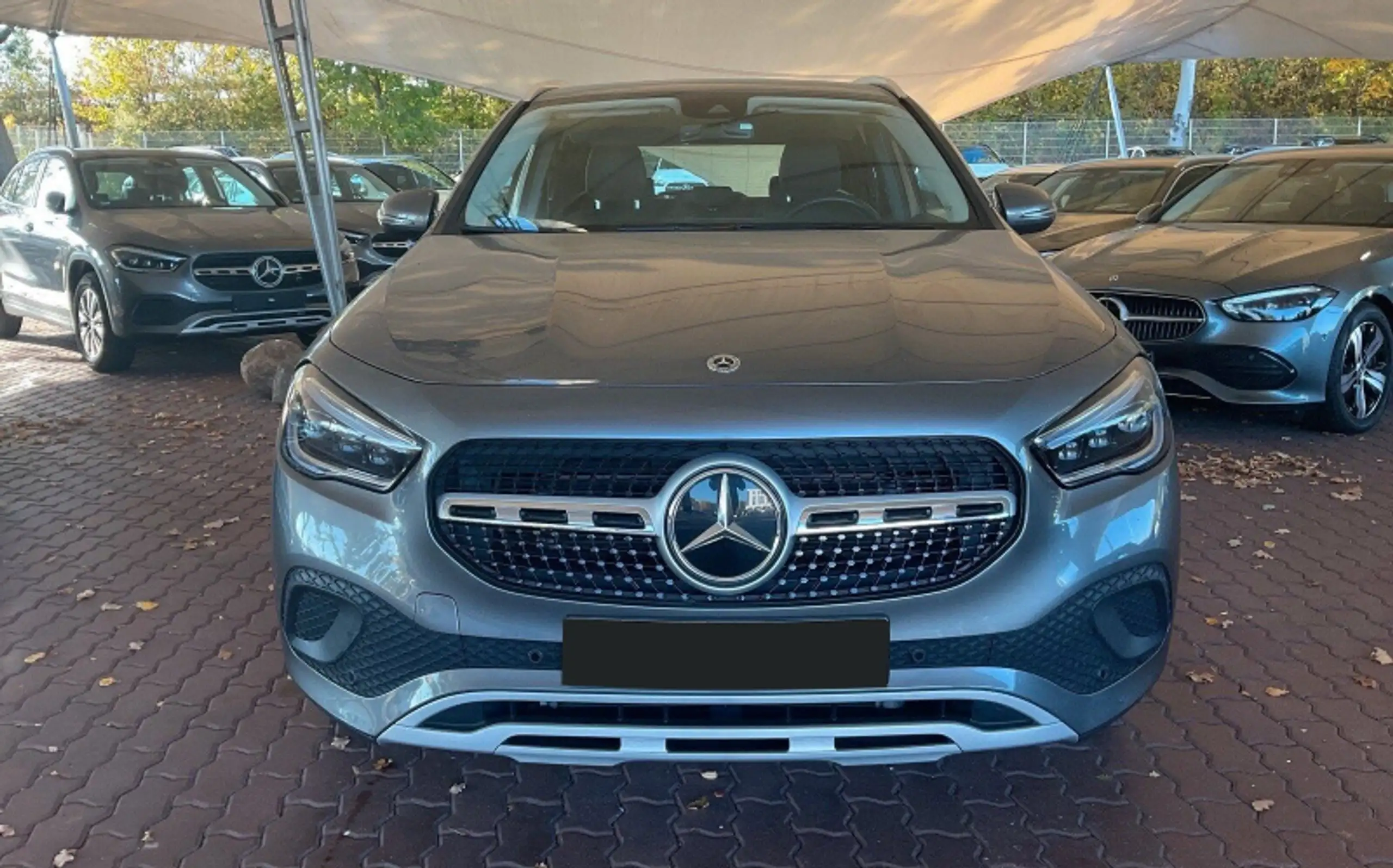 Mercedes-Benz - GLA 200