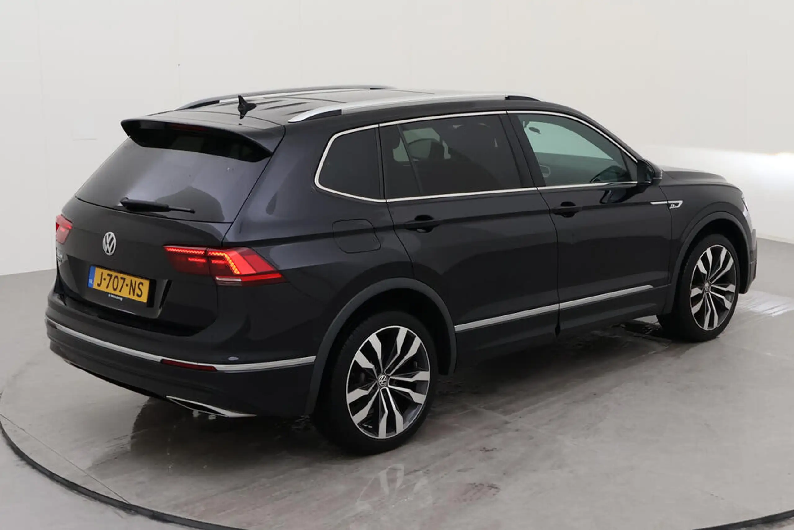 Volkswagen - Tiguan Allspace