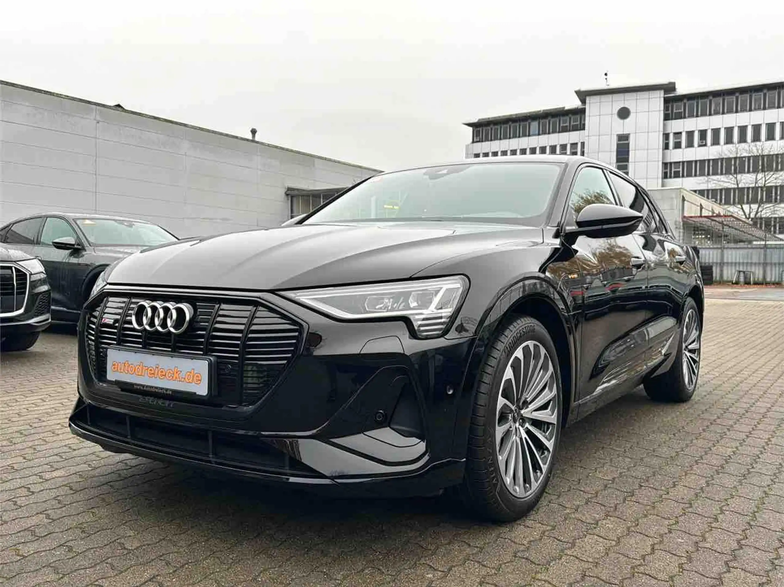 Audi e-tron 2021