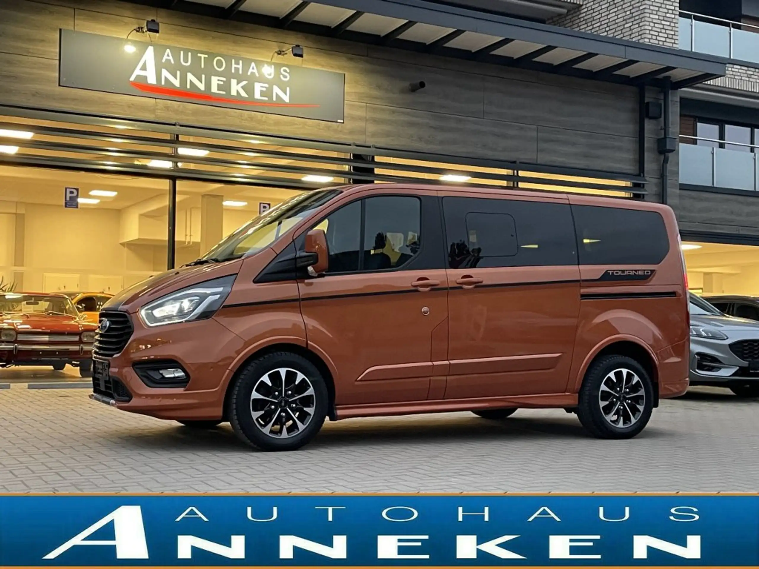 Ford - Tourneo Custom