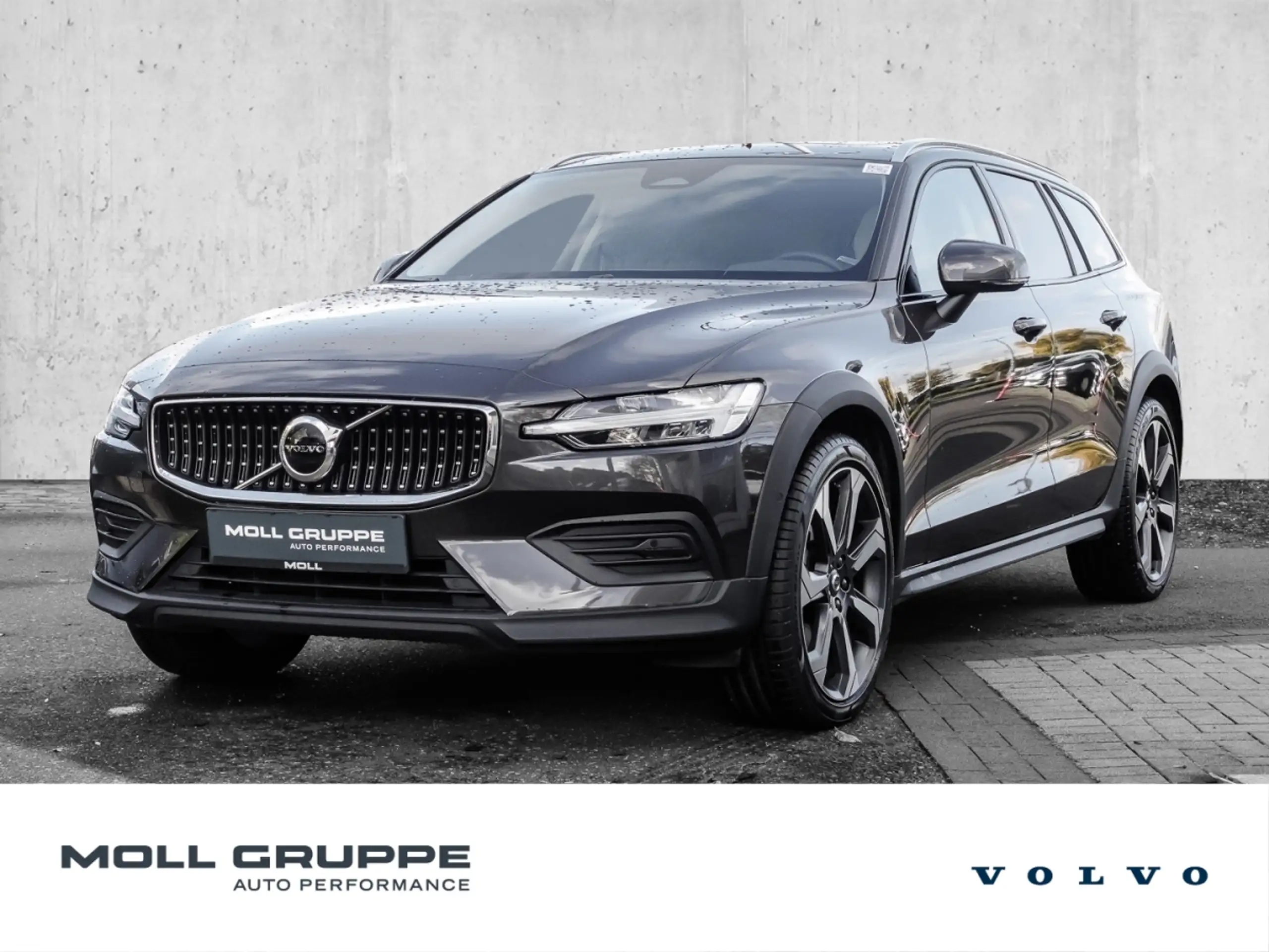 Volvo - V60 Cross Country