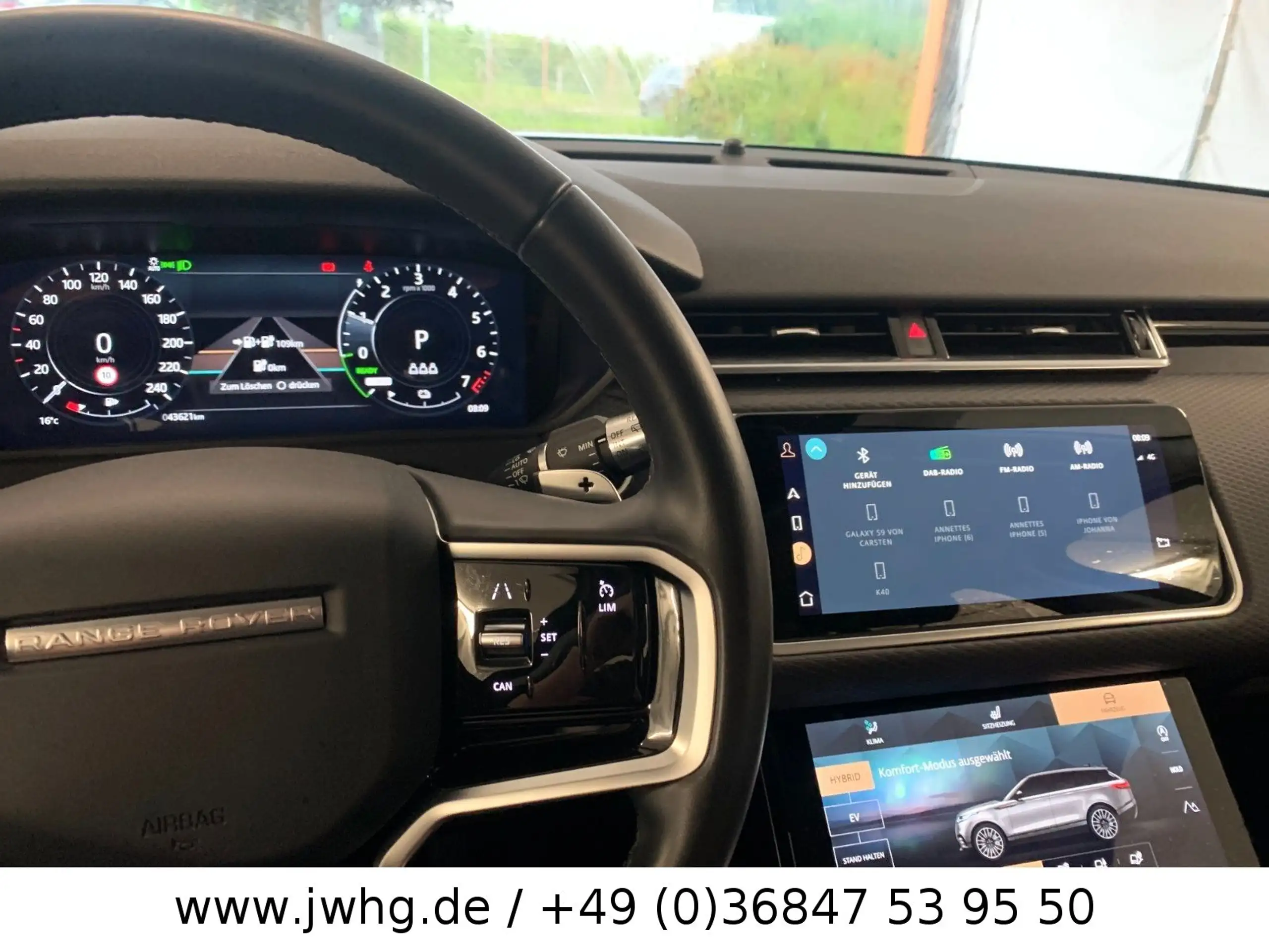 Land Rover - Range Rover Velar