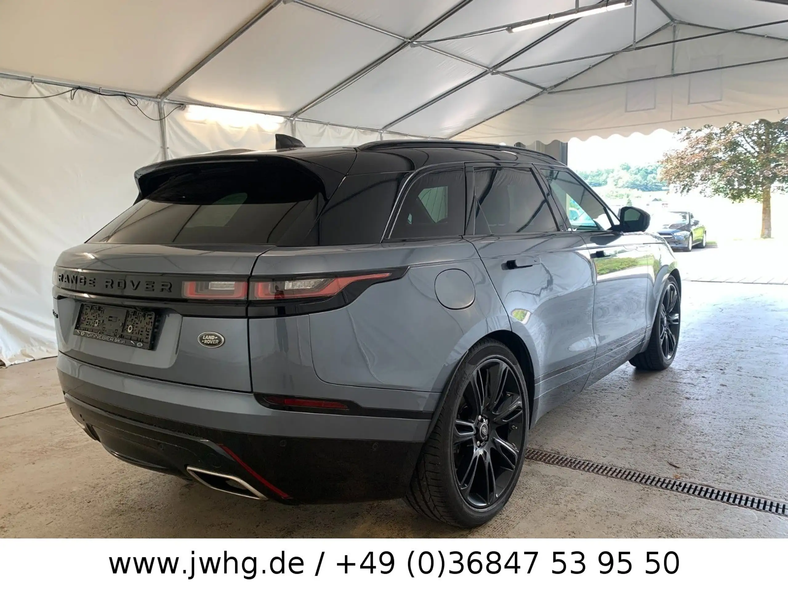 Land Rover - Range Rover Velar