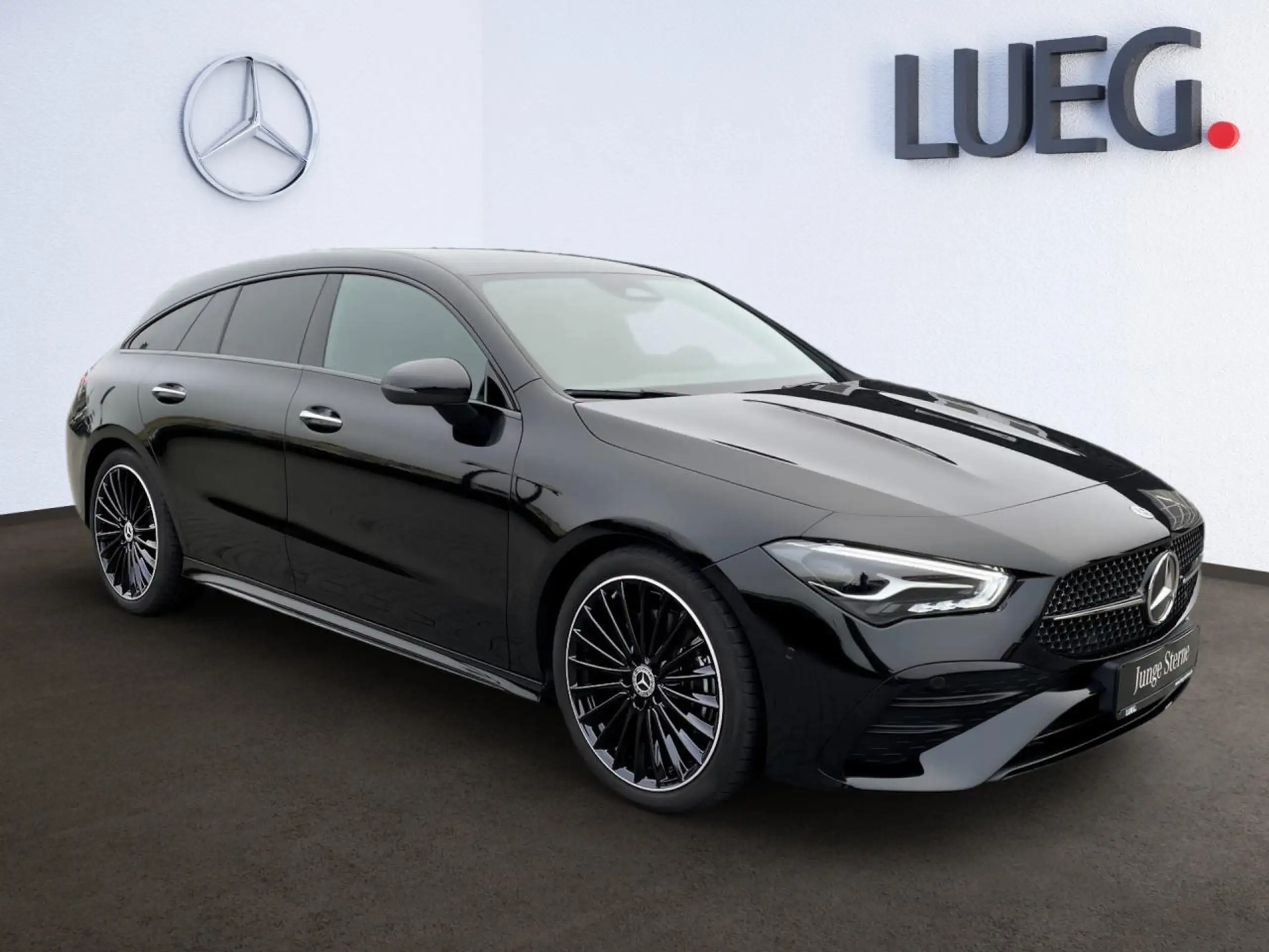 Mercedes-Benz - CLA 200