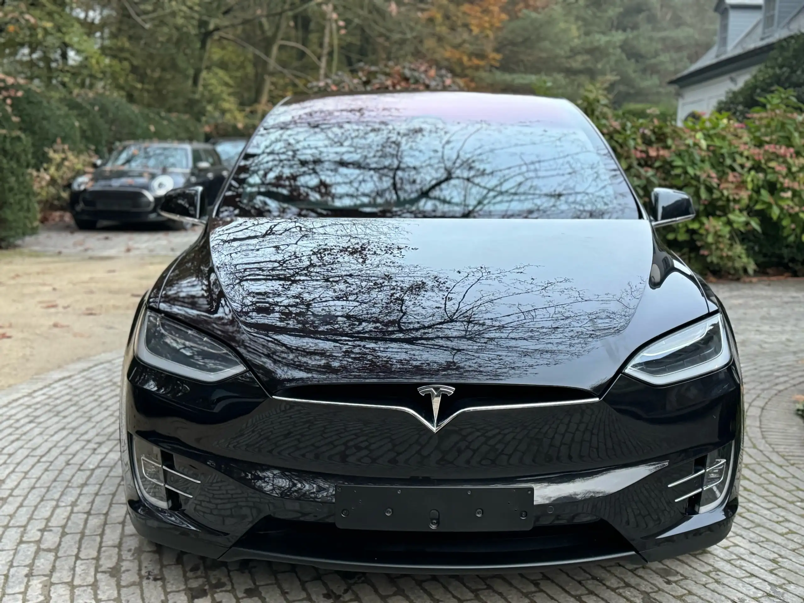 Tesla - Model X