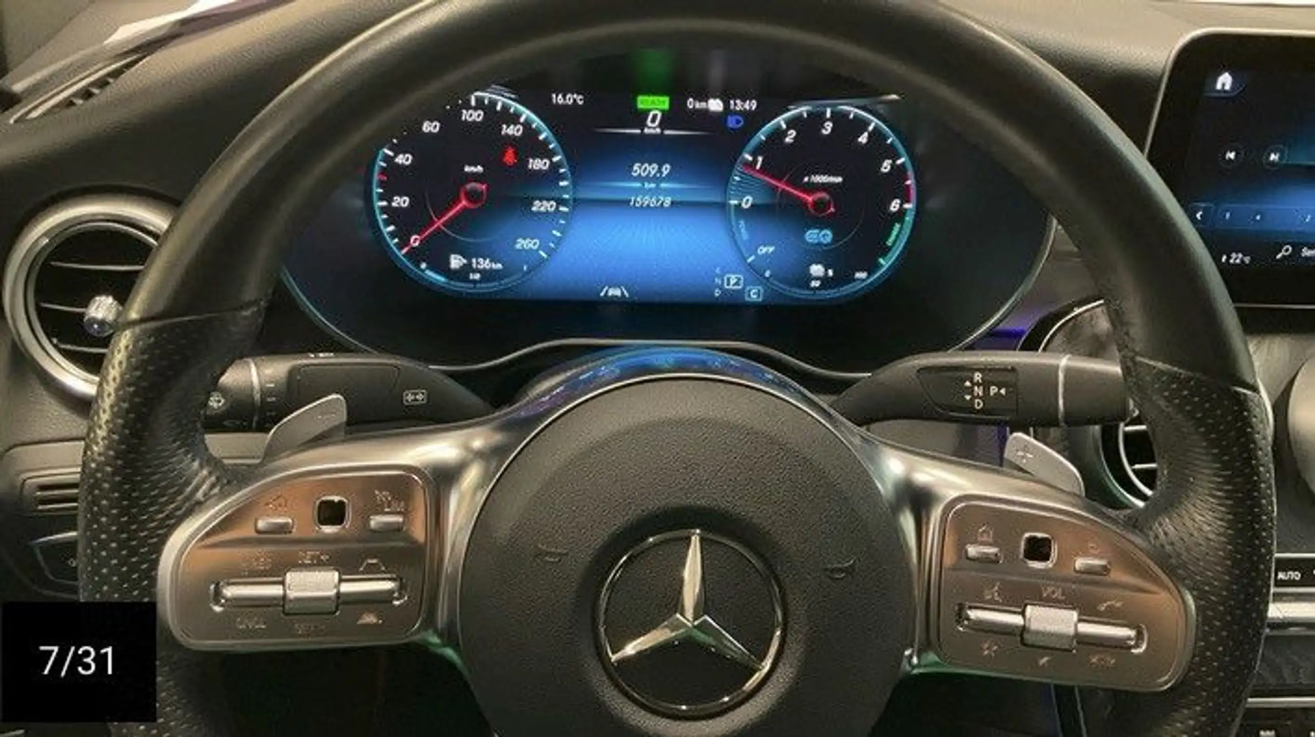 Mercedes-Benz - GLC 300