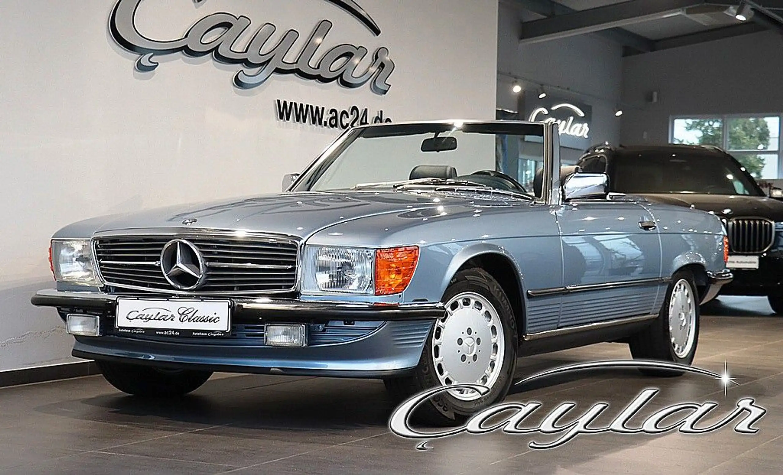 Mercedes-Benz - SL 560