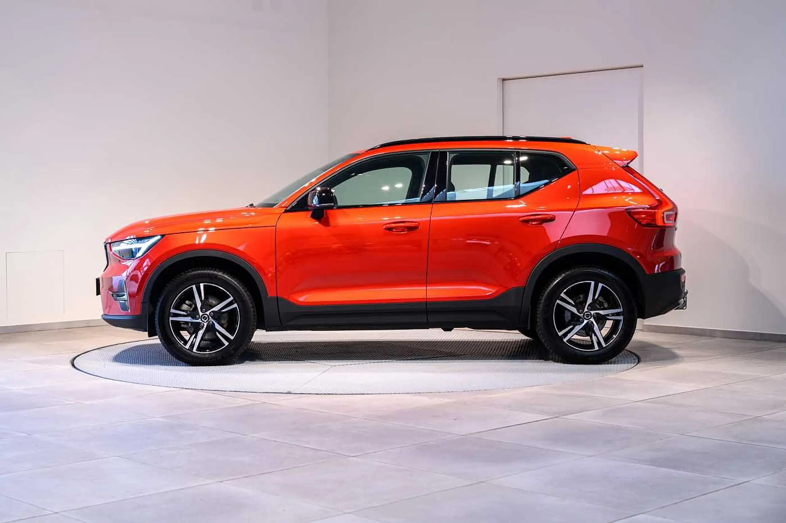 Volvo - XC40