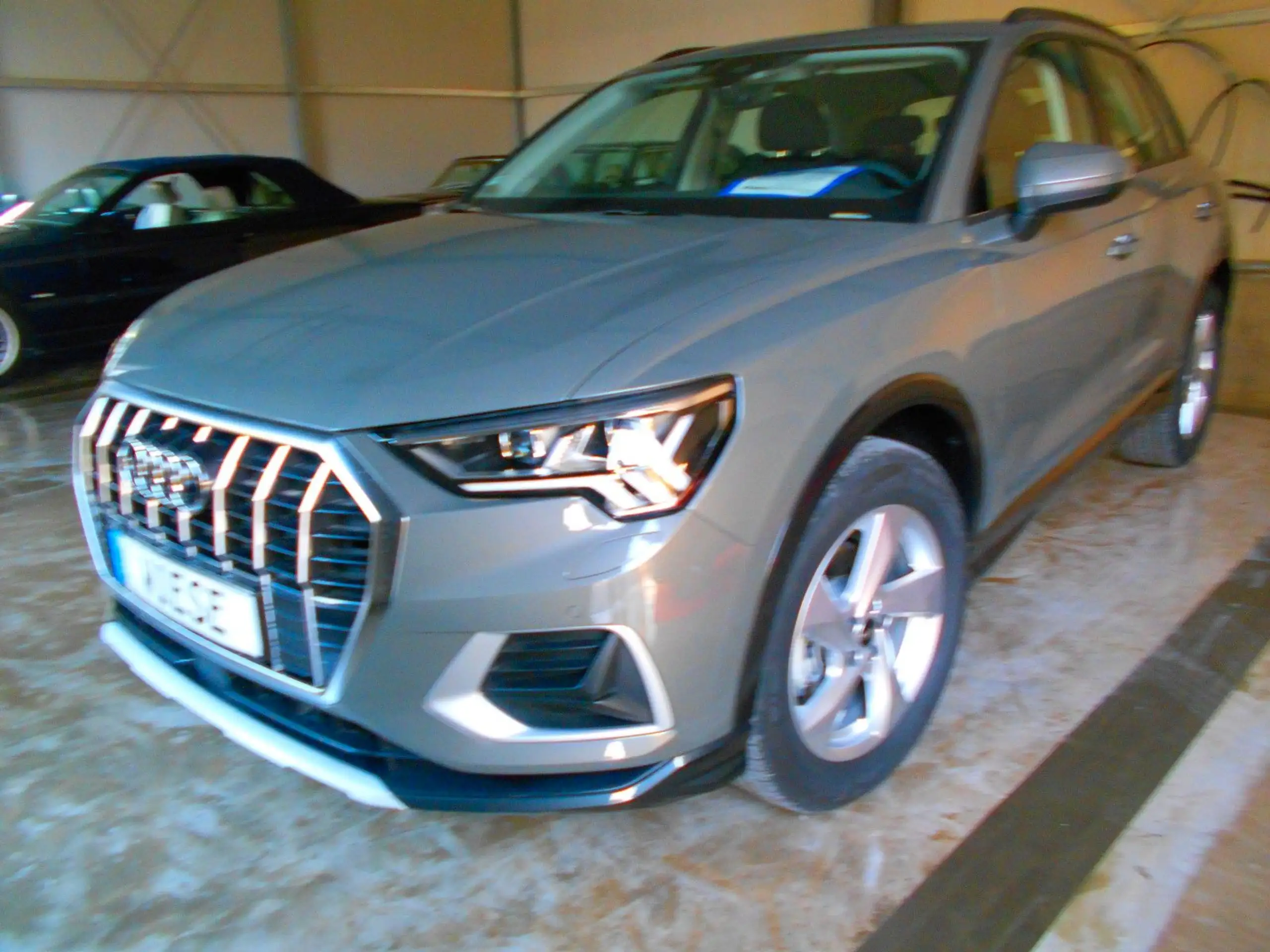 Audi - Q3